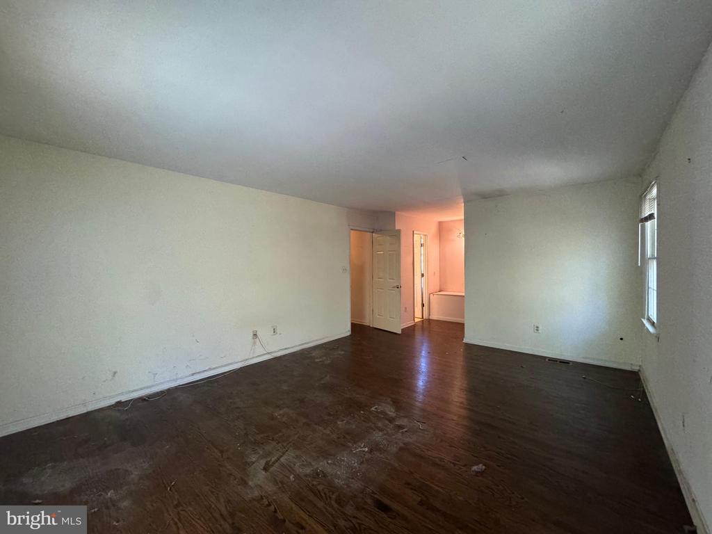 8742 HUNT TRL, WARRENTON, Virginia, 4 Bedrooms Bedrooms, ,2 BathroomsBathrooms,Residential,8742 HUNT TRL,VAFQ2019440 MLS # VAFQ2019440 8742 HUNT TRL, WARRENTON, Virginia, 4 Bedrooms Bedrooms, ,2 BathroomsBathrooms,Residential,8742 HUNT TRL,VAFQ2019440 MLS # VAFQ2019440