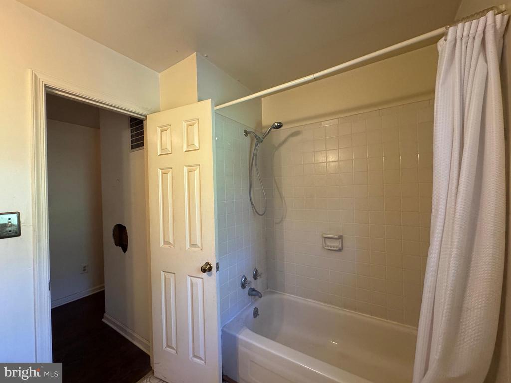 8742 HUNT TRL, WARRENTON, Virginia, 4 Bedrooms Bedrooms, ,2 BathroomsBathrooms,Residential,8742 HUNT TRL,VAFQ2019440 MLS # VAFQ2019440 8742 HUNT TRL, WARRENTON, Virginia, 4 Bedrooms Bedrooms, ,2 BathroomsBathrooms,Residential,8742 HUNT TRL,VAFQ2019440 MLS # VAFQ2019440