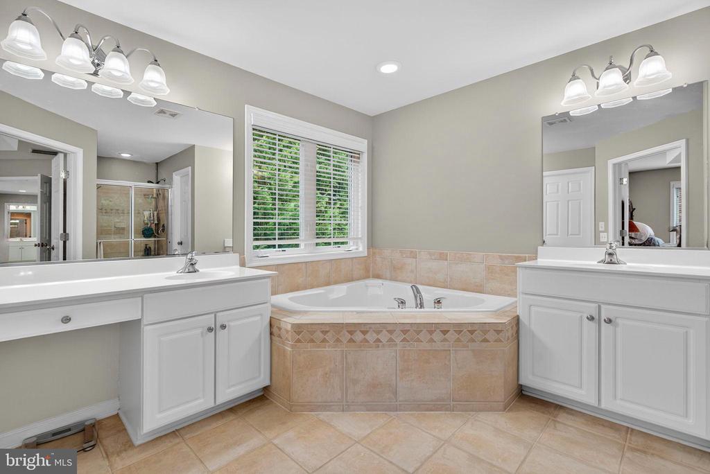 7631 MOVERN LN, WARRENTON, Virginia, 4 Bedrooms Bedrooms, ,3 BathroomsBathrooms,Residential,7631 MOVERN LN,VAFQ2019592 MLS # VAFQ2019592 7631 MOVERN LN, WARRENTON, Virginia, 4 Bedrooms Bedrooms, ,3 BathroomsBathrooms,Residential,7631 MOVERN LN,VAFQ2019592 MLS # VAFQ2019592