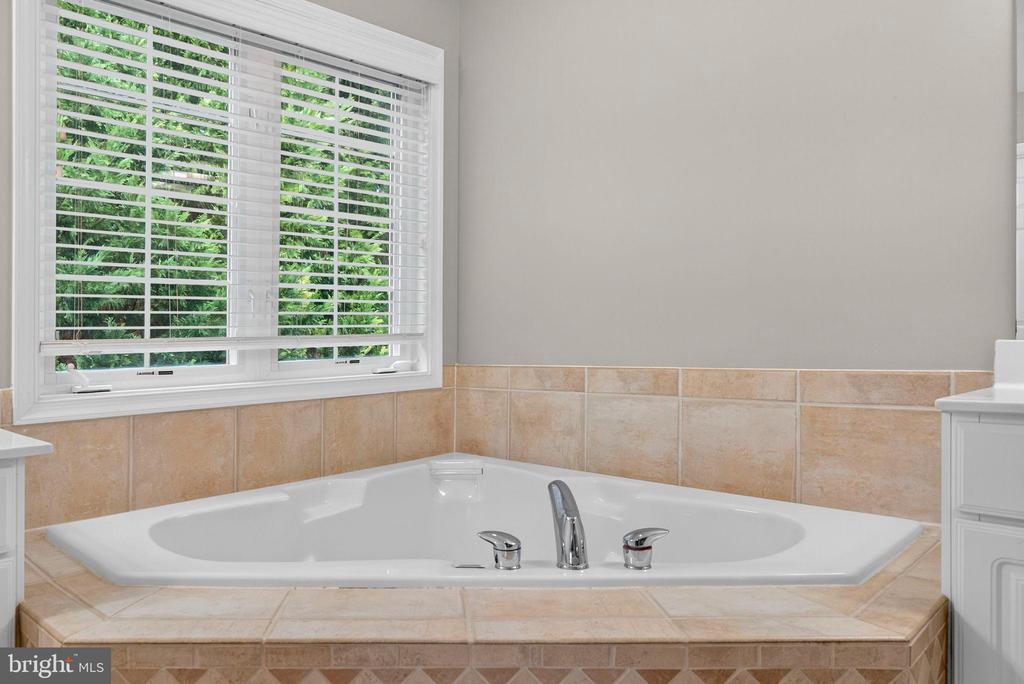 7631 MOVERN LN, WARRENTON, Virginia, 4 Bedrooms Bedrooms, ,3 BathroomsBathrooms,Residential,7631 MOVERN LN,VAFQ2019592 MLS # VAFQ2019592 7631 MOVERN LN, WARRENTON, Virginia, 4 Bedrooms Bedrooms, ,3 BathroomsBathrooms,Residential,7631 MOVERN LN,VAFQ2019592 MLS # VAFQ2019592