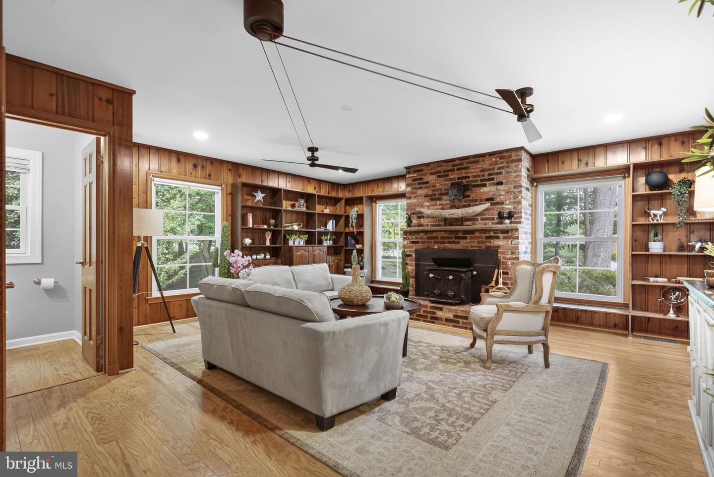 7405 SHENANDOAH AVE, ANNANDALE, Virginia 22003, 6 Bedrooms Bedrooms, ,3 BathroomsBathrooms,Residential,For sale,7405 SHENANDOAH AVE,VAFX2263868 MLS # VAFX2263868 7405 SHENANDOAH AVE, ANNANDALE, Virginia 22003, 6 Bedrooms Bedrooms, ,3 BathroomsBathrooms,Residential,For sale,7405 SHENANDOAH AVE,VAFX2263868 MLS # VAFX2263868