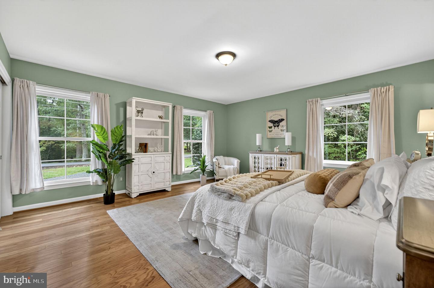 7405 SHENANDOAH AVE, ANNANDALE, Virginia 22003, 6 Bedrooms Bedrooms, ,3 BathroomsBathrooms,Residential,For sale,7405 SHENANDOAH AVE,VAFX2263868 MLS # VAFX2263868 7405 SHENANDOAH AVE, ANNANDALE, Virginia 22003, 6 Bedrooms Bedrooms, ,3 BathroomsBathrooms,Residential,For sale,7405 SHENANDOAH AVE,VAFX2263868 MLS # VAFX2263868