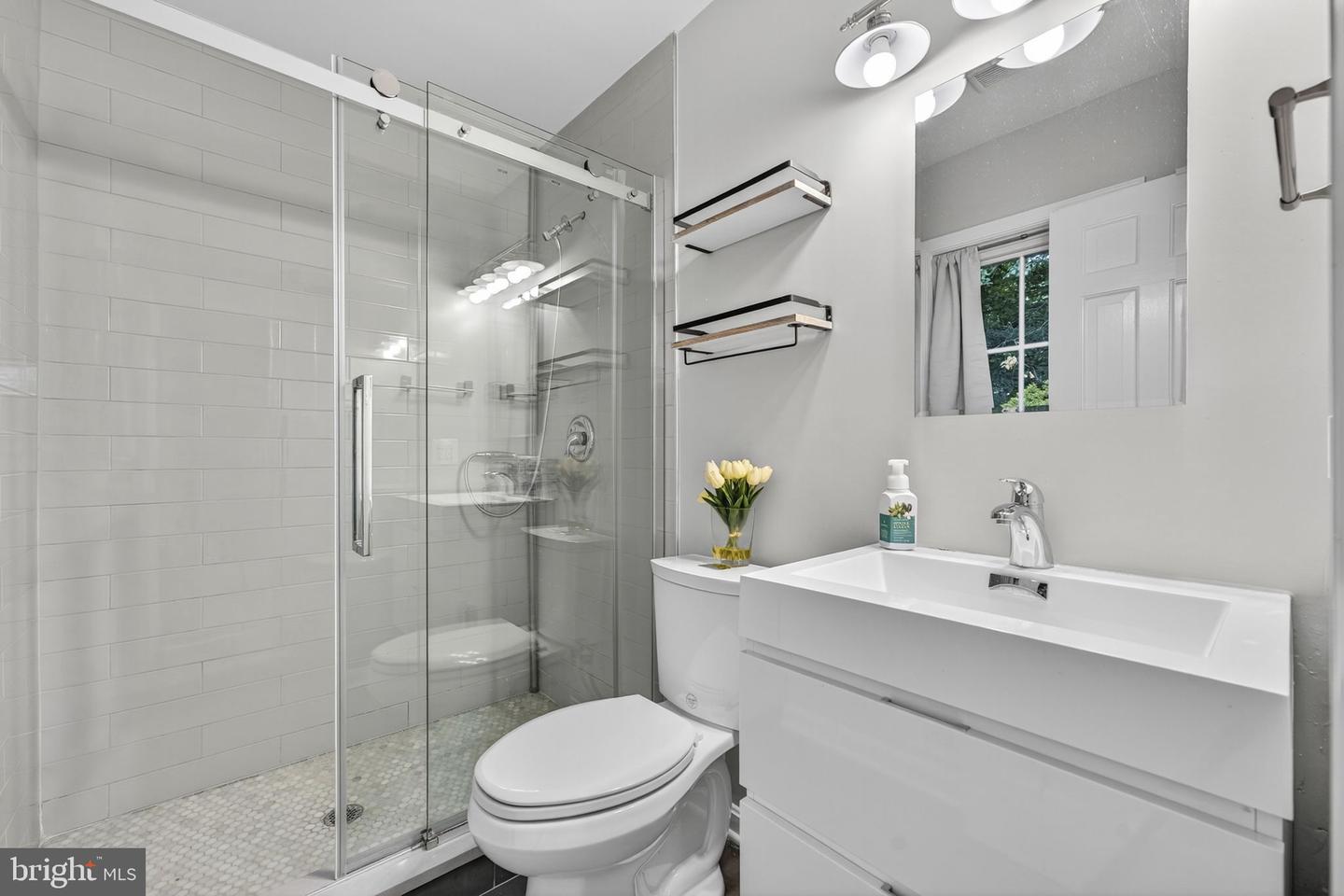 7405 SHENANDOAH AVE, ANNANDALE, Virginia 22003, 6 Bedrooms Bedrooms, ,3 BathroomsBathrooms,Residential,For sale,7405 SHENANDOAH AVE,VAFX2263868 MLS # VAFX2263868 7405 SHENANDOAH AVE, ANNANDALE, Virginia 22003, 6 Bedrooms Bedrooms, ,3 BathroomsBathrooms,Residential,For sale,7405 SHENANDOAH AVE,VAFX2263868 MLS # VAFX2263868