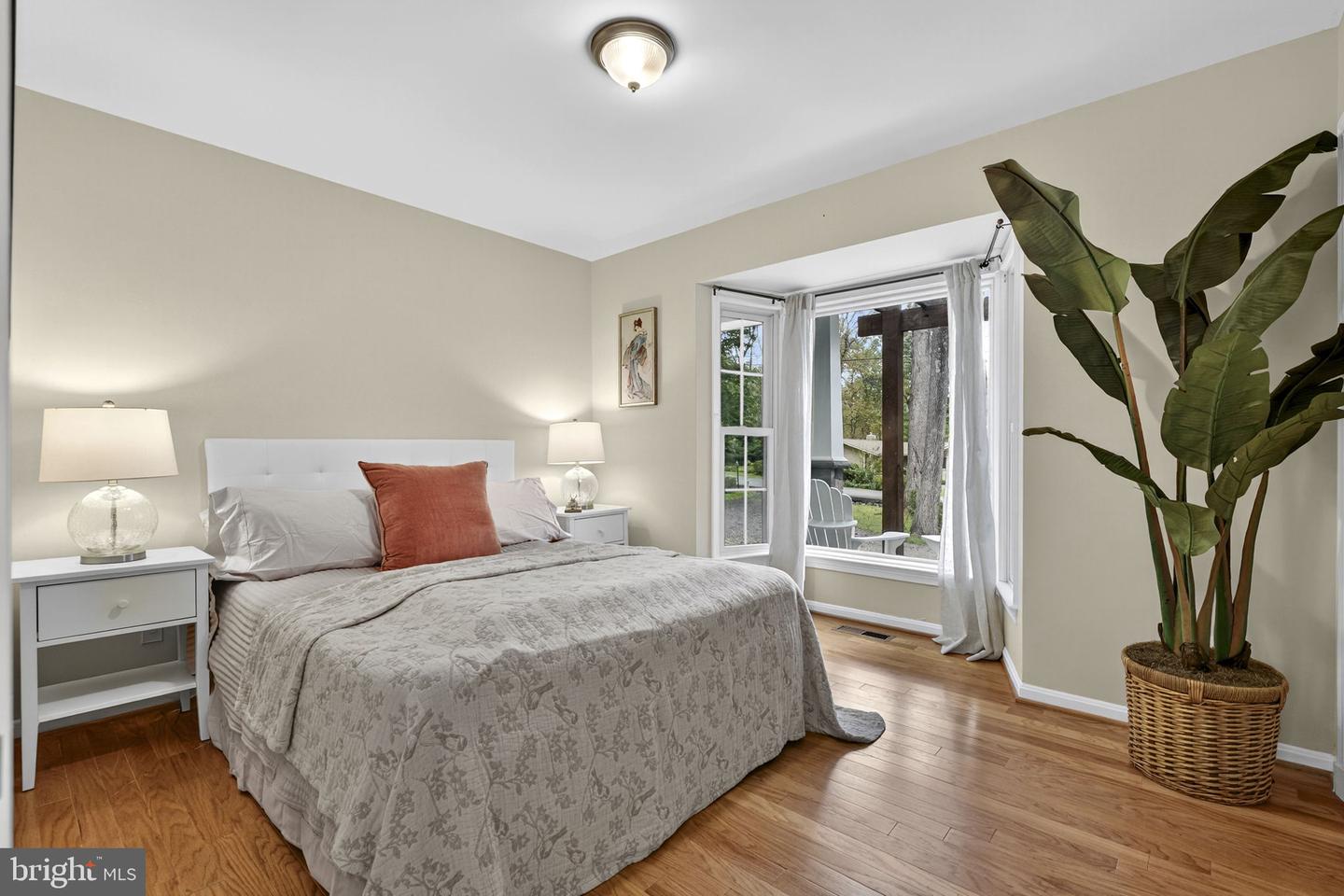 7405 SHENANDOAH AVE, ANNANDALE, Virginia 22003, 6 Bedrooms Bedrooms, ,3 BathroomsBathrooms,Residential,For sale,7405 SHENANDOAH AVE,VAFX2263868 MLS # VAFX2263868 7405 SHENANDOAH AVE, ANNANDALE, Virginia 22003, 6 Bedrooms Bedrooms, ,3 BathroomsBathrooms,Residential,For sale,7405 SHENANDOAH AVE,VAFX2263868 MLS # VAFX2263868