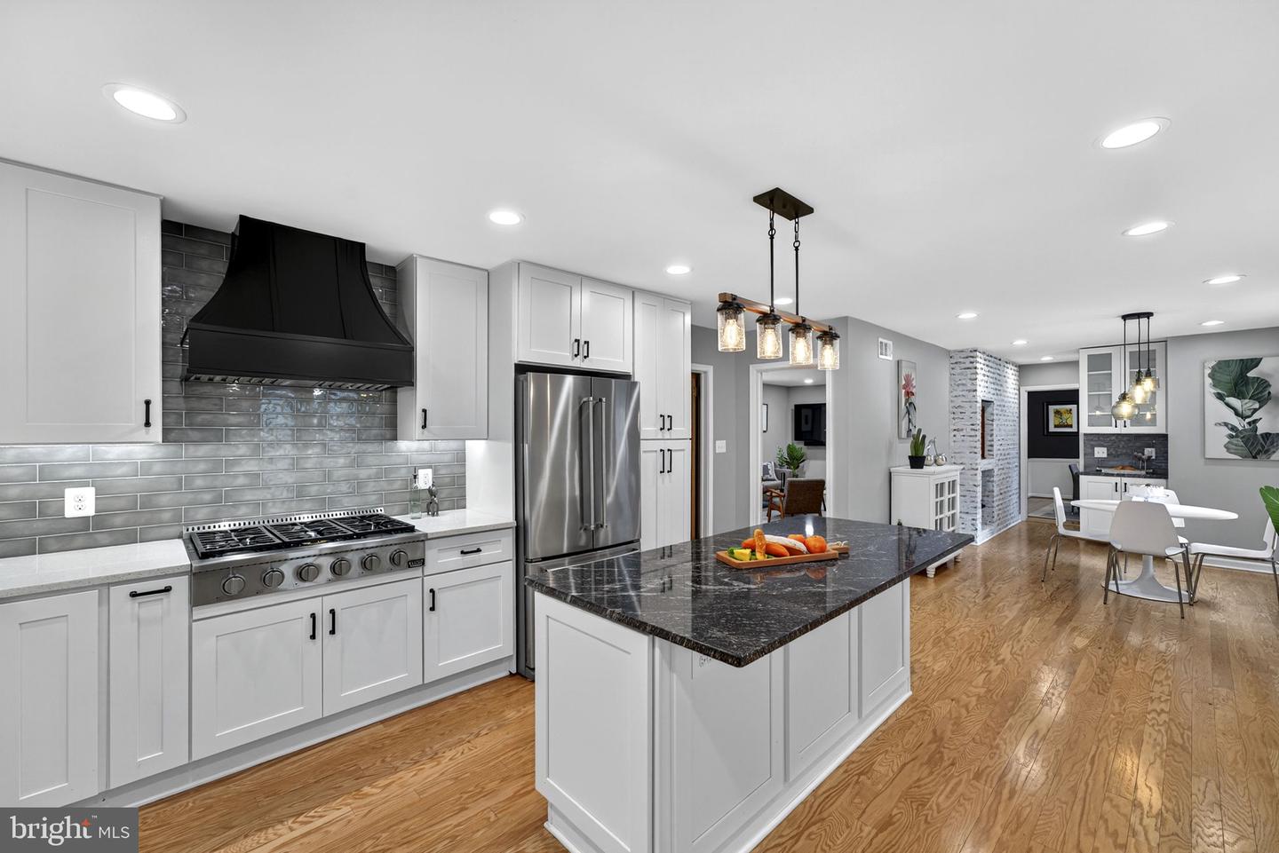 7405 SHENANDOAH AVE, ANNANDALE, Virginia 22003, 6 Bedrooms Bedrooms, ,3 BathroomsBathrooms,Residential,For sale,7405 SHENANDOAH AVE,VAFX2263868 MLS # VAFX2263868 7405 SHENANDOAH AVE, ANNANDALE, Virginia 22003, 6 Bedrooms Bedrooms, ,3 BathroomsBathrooms,Residential,For sale,7405 SHENANDOAH AVE,VAFX2263868 MLS # VAFX2263868