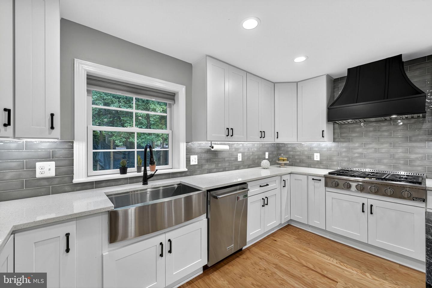 7405 SHENANDOAH AVE, ANNANDALE, Virginia 22003, 6 Bedrooms Bedrooms, ,3 BathroomsBathrooms,Residential,For sale,7405 SHENANDOAH AVE,VAFX2263868 MLS # VAFX2263868 7405 SHENANDOAH AVE, ANNANDALE, Virginia 22003, 6 Bedrooms Bedrooms, ,3 BathroomsBathrooms,Residential,For sale,7405 SHENANDOAH AVE,VAFX2263868 MLS # VAFX2263868