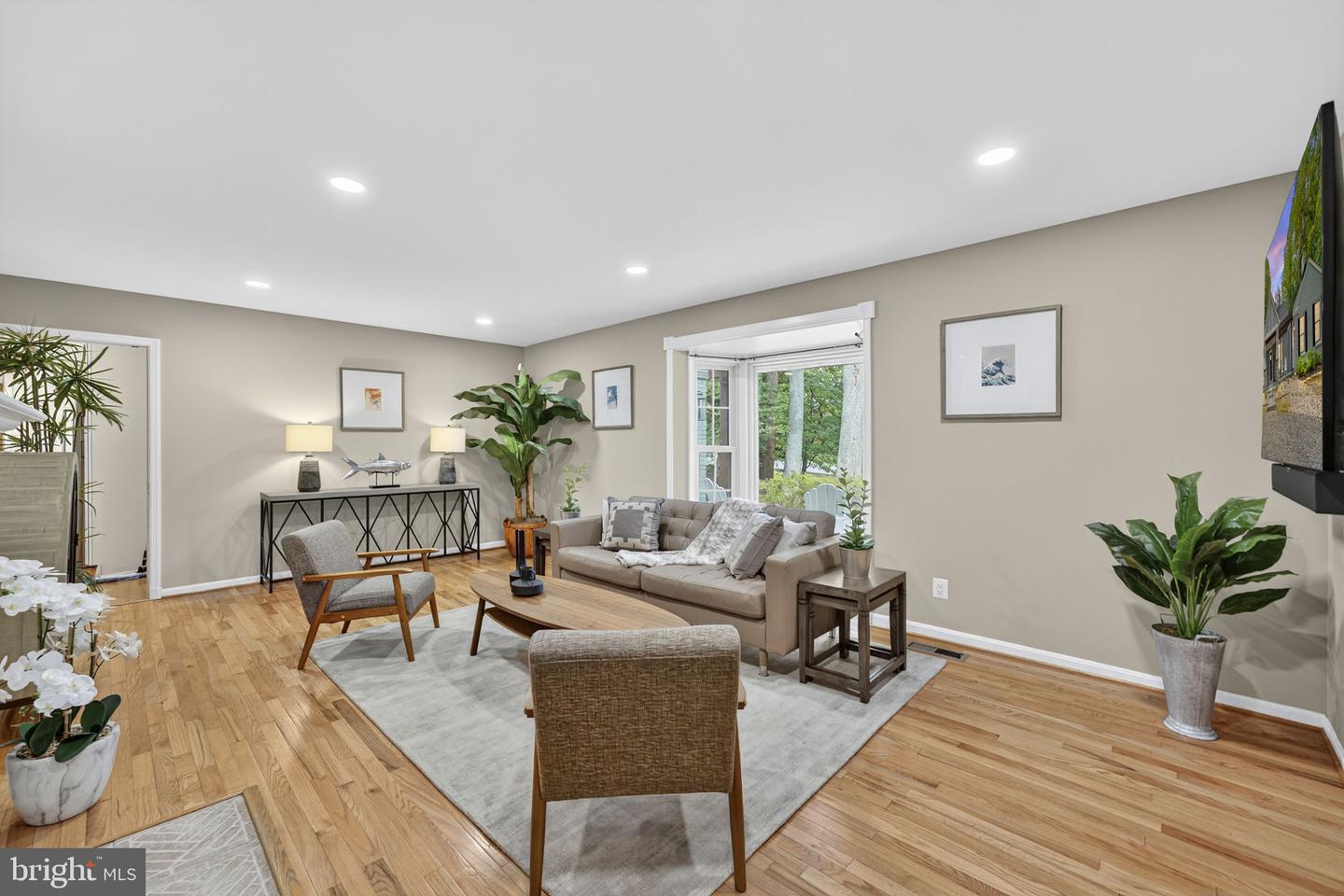 7405 SHENANDOAH AVE, ANNANDALE, Virginia 22003, 6 Bedrooms Bedrooms, ,3 BathroomsBathrooms,Residential,For sale,7405 SHENANDOAH AVE,VAFX2263868 MLS # VAFX2263868 7405 SHENANDOAH AVE, ANNANDALE, Virginia 22003, 6 Bedrooms Bedrooms, ,3 BathroomsBathrooms,Residential,For sale,7405 SHENANDOAH AVE,VAFX2263868 MLS # VAFX2263868