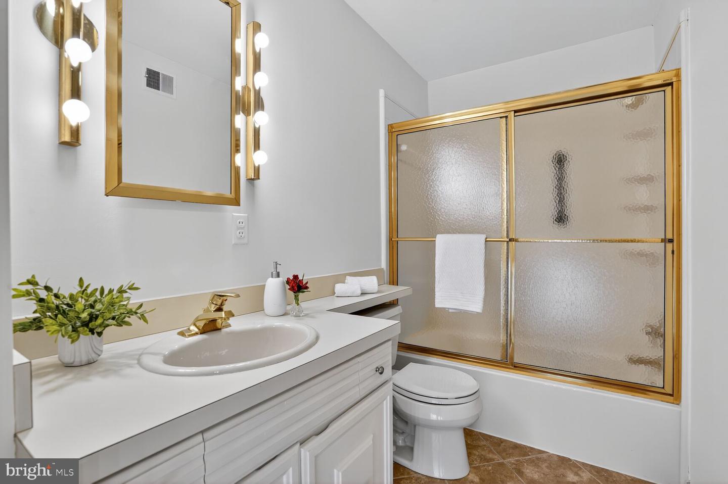 153 EAST ST NE, VIENNA, Virginia 22180, 3 Bedrooms Bedrooms, ,2 BathroomsBathrooms,Residential,For sale,153 EAST ST NE,VAFX2264146 MLS # VAFX2264146 153 EAST ST NE, VIENNA, Virginia 22180, 3 Bedrooms Bedrooms, ,2 BathroomsBathrooms,Residential,For sale,153 EAST ST NE,VAFX2264146 MLS # VAFX2264146