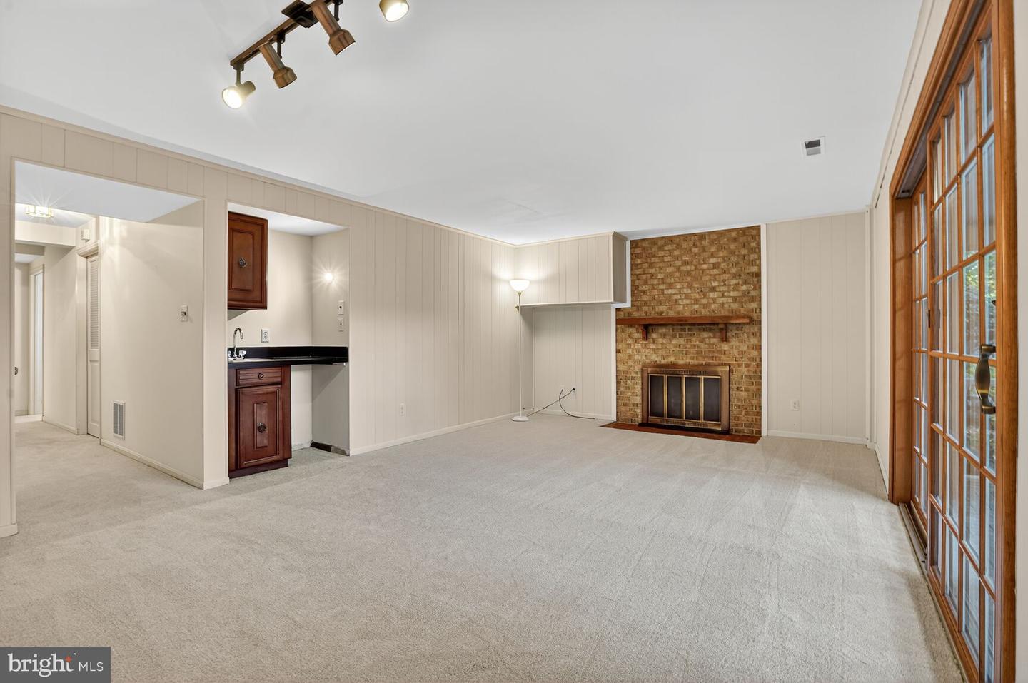 153 EAST ST NE, VIENNA, Virginia 22180, 3 Bedrooms Bedrooms, ,2 BathroomsBathrooms,Residential,For sale,153 EAST ST NE,VAFX2264146 MLS # VAFX2264146 153 EAST ST NE, VIENNA, Virginia 22180, 3 Bedrooms Bedrooms, ,2 BathroomsBathrooms,Residential,For sale,153 EAST ST NE,VAFX2264146 MLS # VAFX2264146