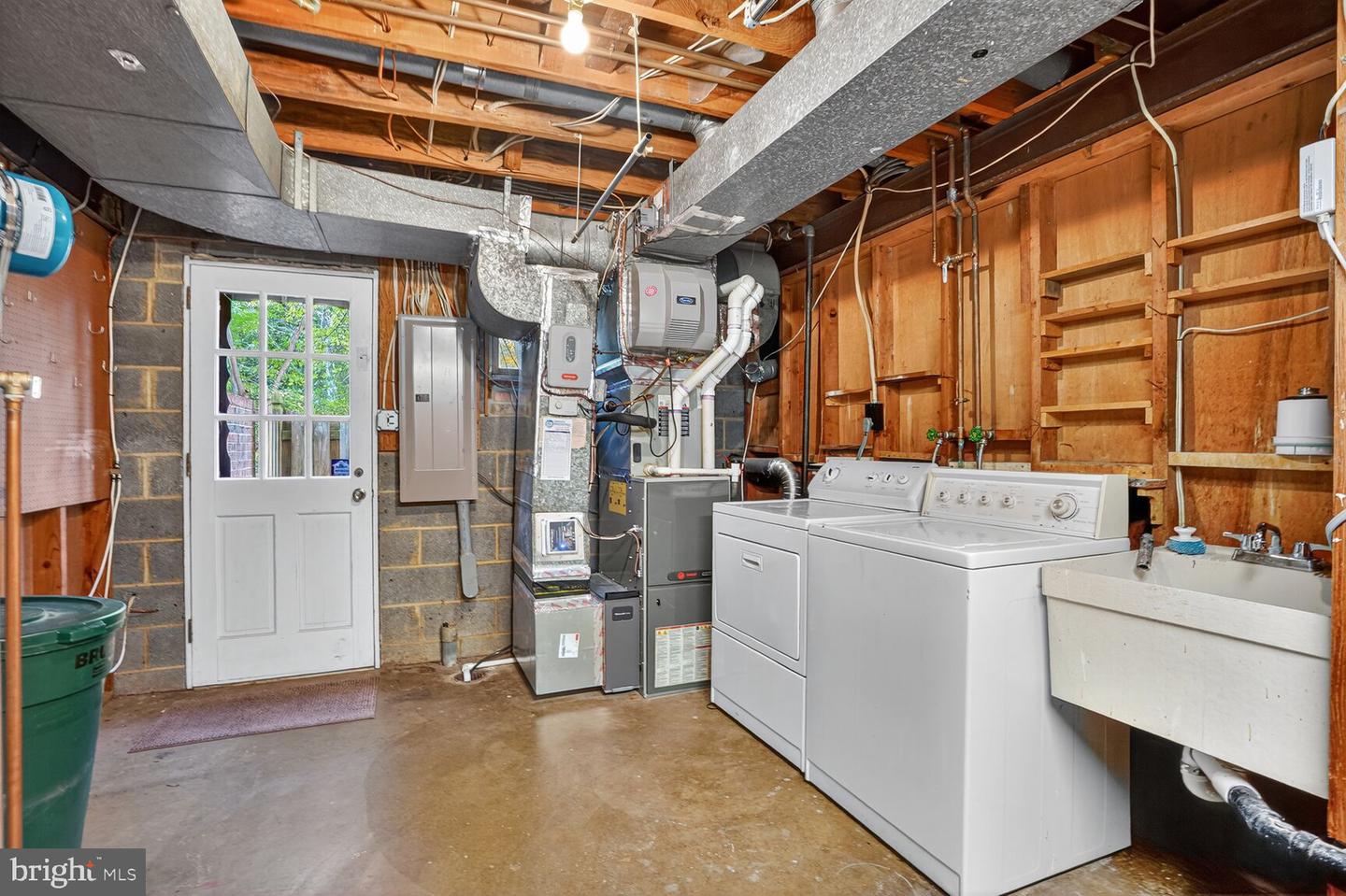 153 EAST ST NE, VIENNA, Virginia 22180, 3 Bedrooms Bedrooms, ,2 BathroomsBathrooms,Residential,For sale,153 EAST ST NE,VAFX2264146 MLS # VAFX2264146 153 EAST ST NE, VIENNA, Virginia 22180, 3 Bedrooms Bedrooms, ,2 BathroomsBathrooms,Residential,For sale,153 EAST ST NE,VAFX2264146 MLS # VAFX2264146