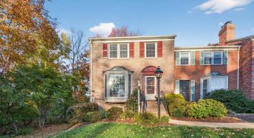 153 EAST ST NE, VIENNA, Virginia 22180, 3 Bedrooms Bedrooms, ,2 BathroomsBathrooms,Residential,For sale,153 EAST ST NE,VAFX2264146 MLS # VAFX2264146