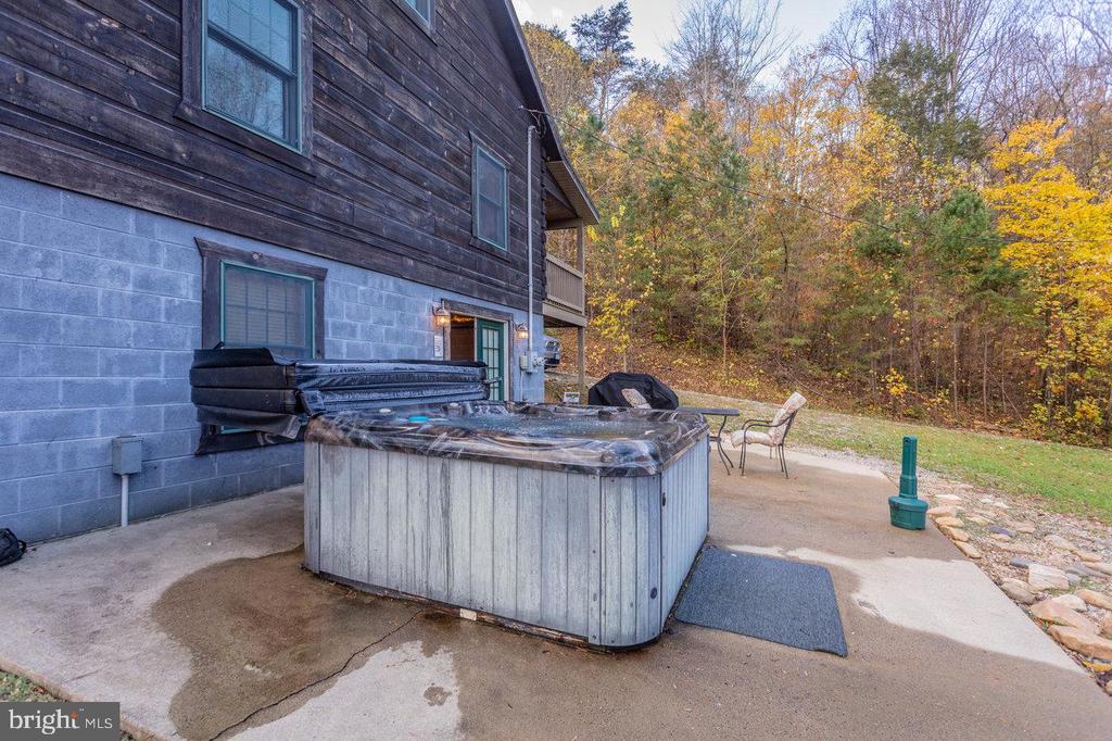 900 CROOKED RUN RD, SHENANDOAH, Virginia 22849, 2 Bedrooms Bedrooms, ,2 BathroomsBathrooms,Residential,900 CROOKED RUN RD,VAPA2005570 MLS # VAPA2005570 900 CROOKED RUN RD, SHENANDOAH, Virginia 22849, 2 Bedrooms Bedrooms, ,2 BathroomsBathrooms,Residential,900 CROOKED RUN RD,VAPA2005570 MLS # VAPA2005570