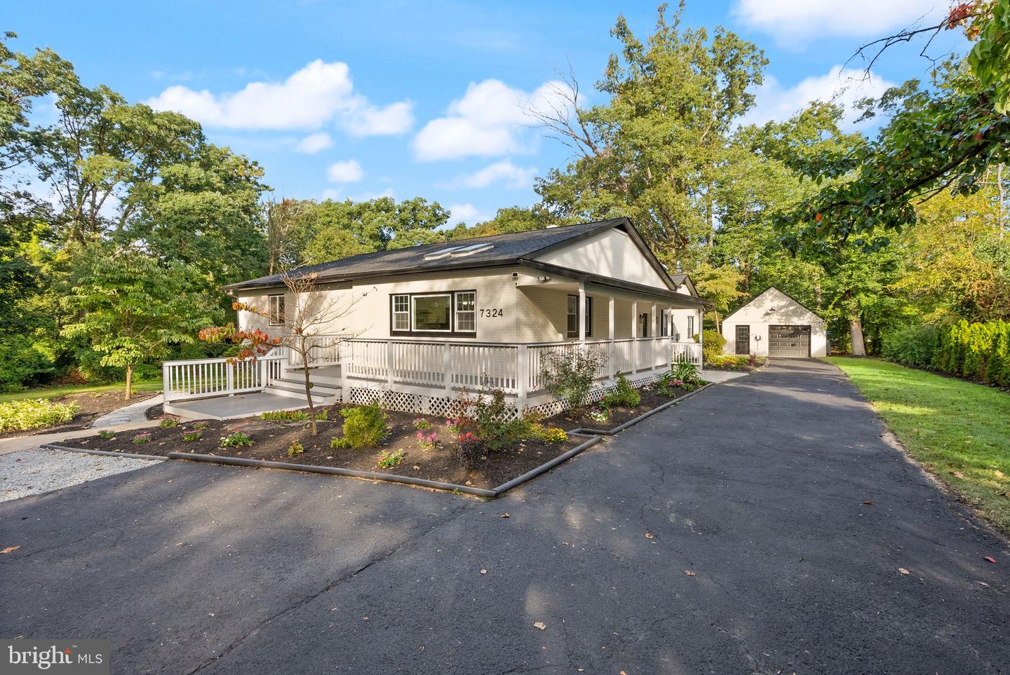 7324 AUBURN ST, ANNANDALE, Virginia 22003, 4 Bedrooms Bedrooms, ,4 BathroomsBathrooms,Residential,For sale,7324 AUBURN ST,VAFX2264546 MLS # VAFX2264546