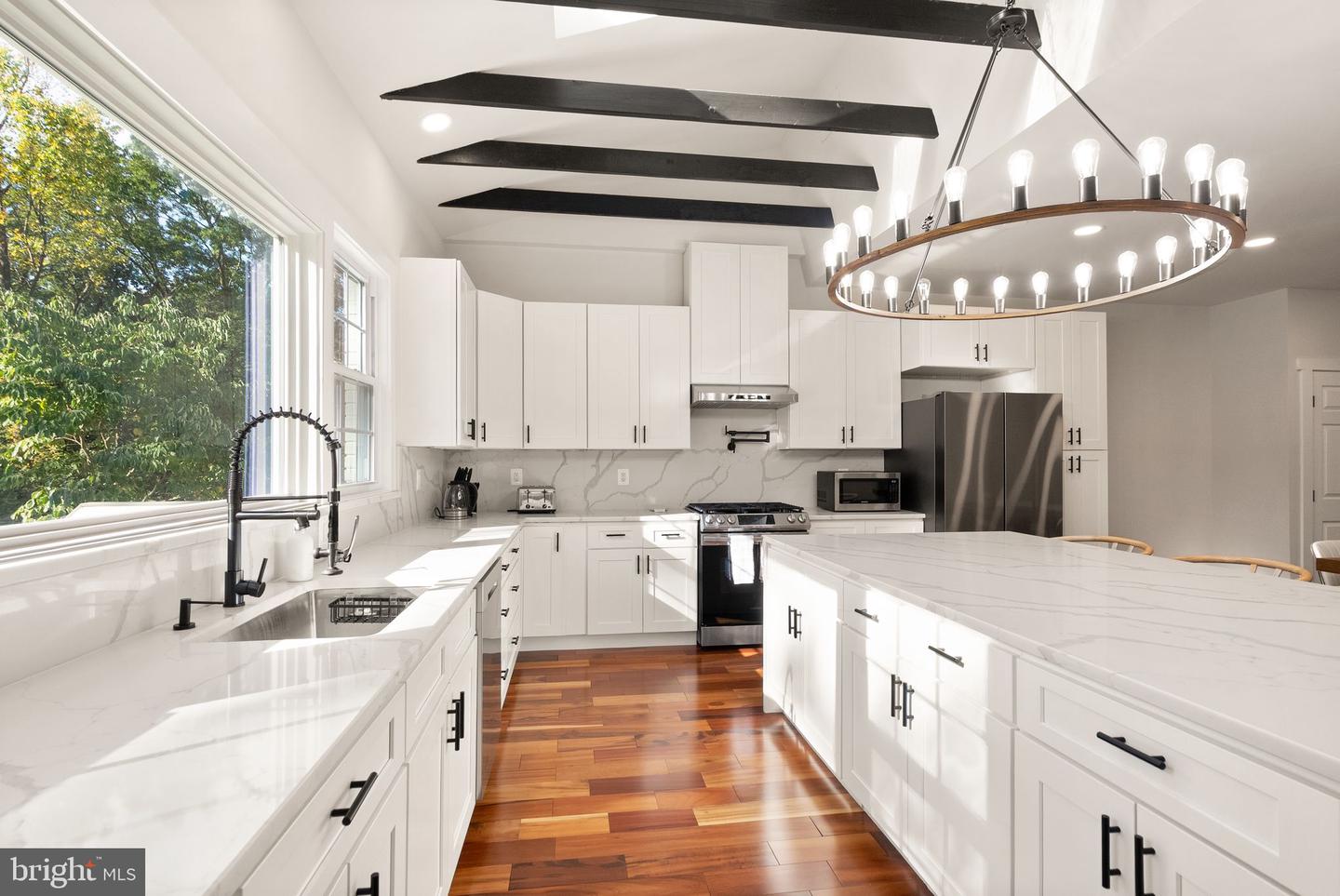 7324 AUBURN ST, ANNANDALE, Virginia 22003, 4 Bedrooms Bedrooms, ,4 BathroomsBathrooms,Residential,For sale,7324 AUBURN ST,VAFX2264546 MLS # VAFX2264546