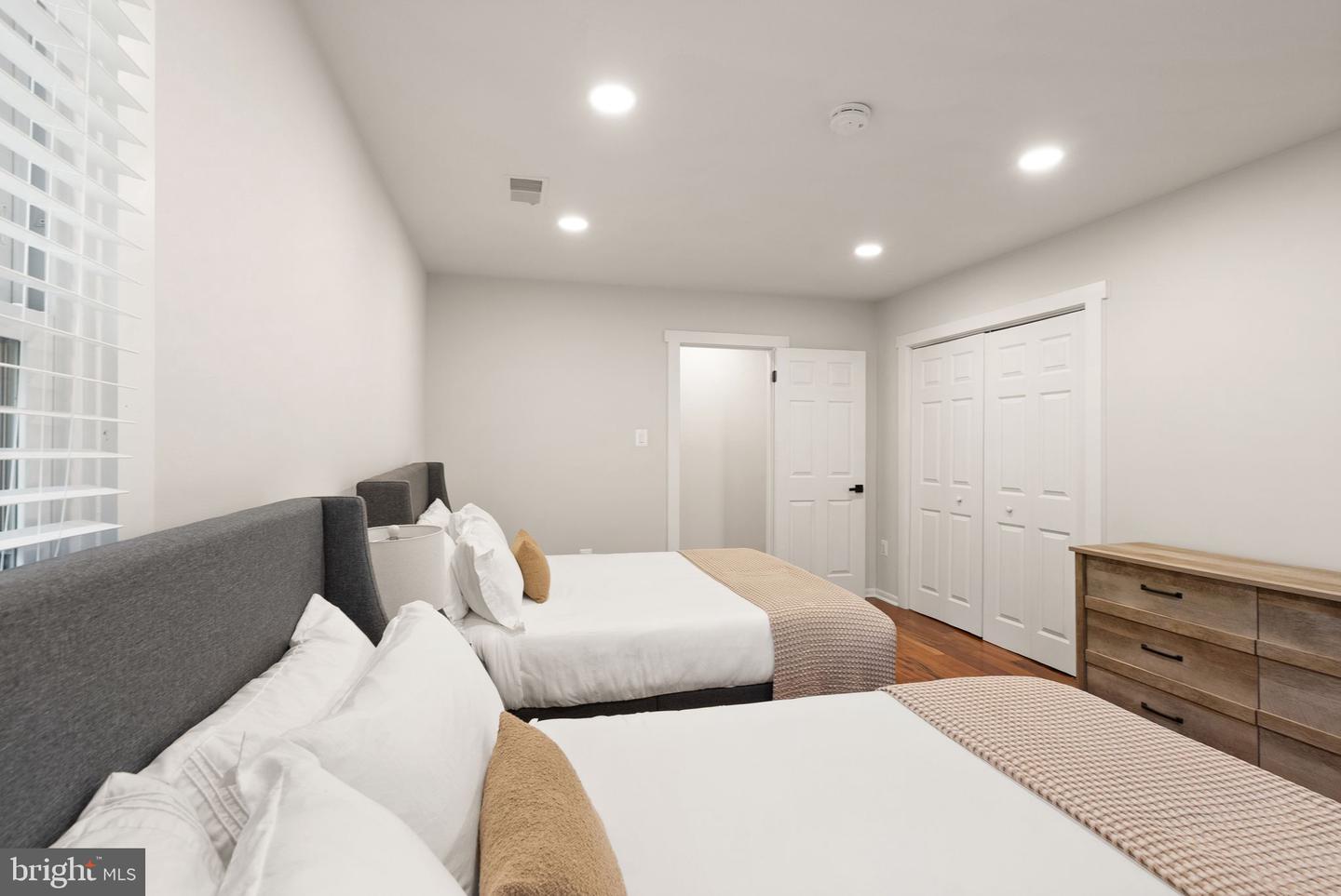 7324 AUBURN ST, ANNANDALE, Virginia 22003, 4 Bedrooms Bedrooms, ,4 BathroomsBathrooms,Residential,For sale,7324 AUBURN ST,VAFX2264546 MLS # VAFX2264546