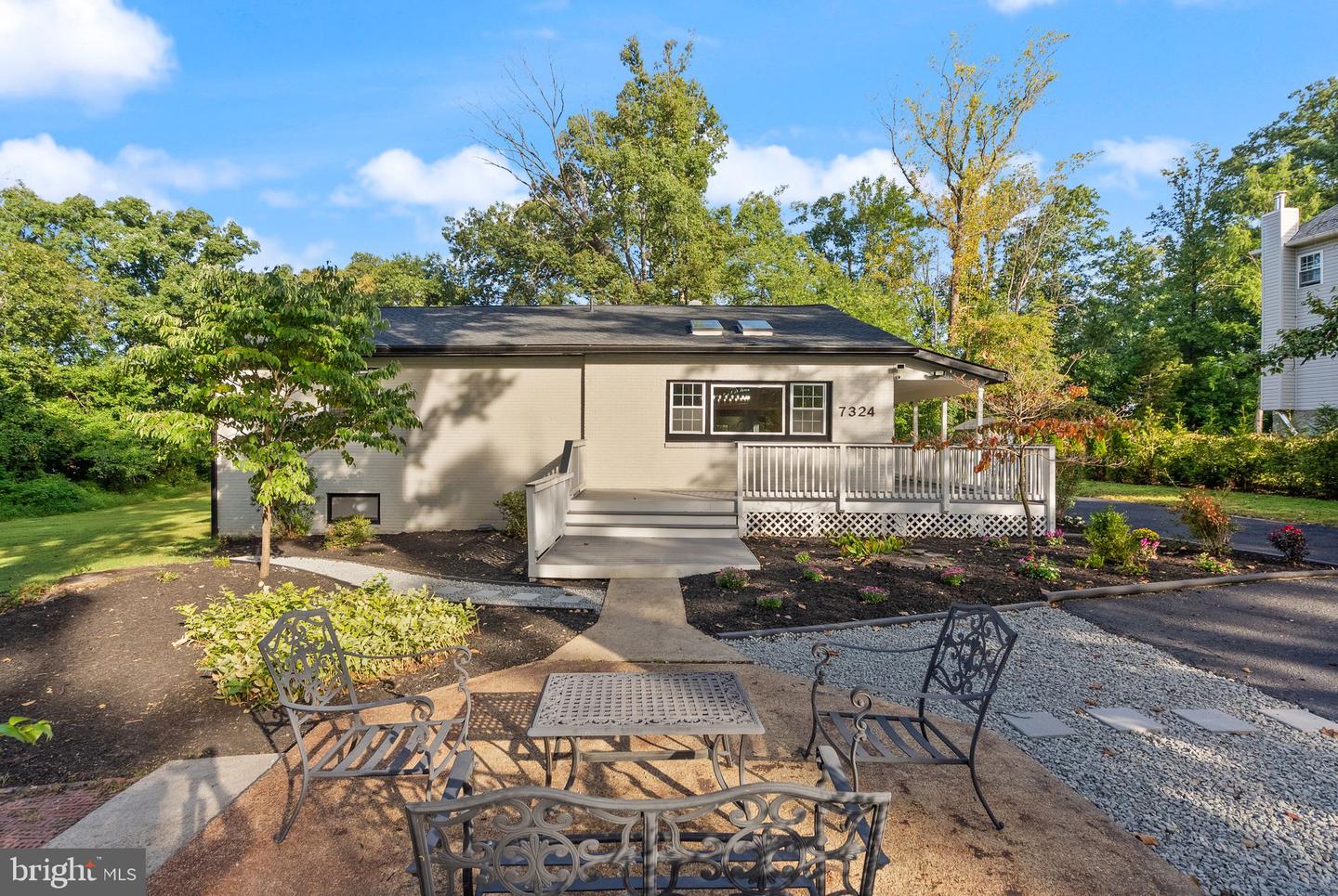 7324 AUBURN ST, ANNANDALE, Virginia 22003, 4 Bedrooms Bedrooms, ,4 BathroomsBathrooms,Residential,For sale,7324 AUBURN ST,VAFX2264546 MLS # VAFX2264546