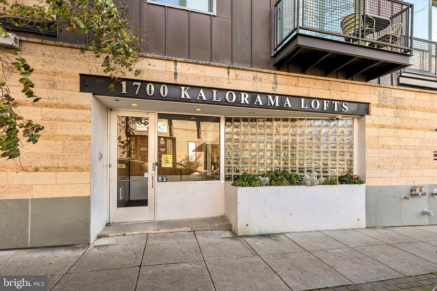 1700 KALORAMA RD NW #310, WASHINGTON, District Of Columbia 20009, 3 Bedrooms Bedrooms, ,2 BathroomsBathrooms,Residential,For sale,1700 KALORAMA RD NW #310,DCDC2220392 MLS # DCDC2220392