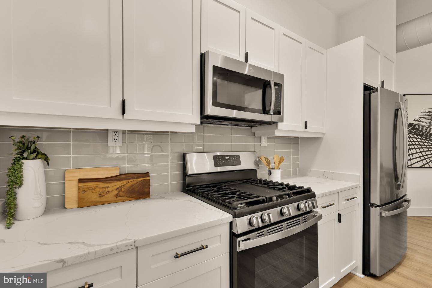 1700 KALORAMA RD NW #310, WASHINGTON, District Of Columbia 20009, 3 Bedrooms Bedrooms, ,2 BathroomsBathrooms,Residential,For sale,1700 KALORAMA RD NW #310,DCDC2220392 MLS # DCDC2220392