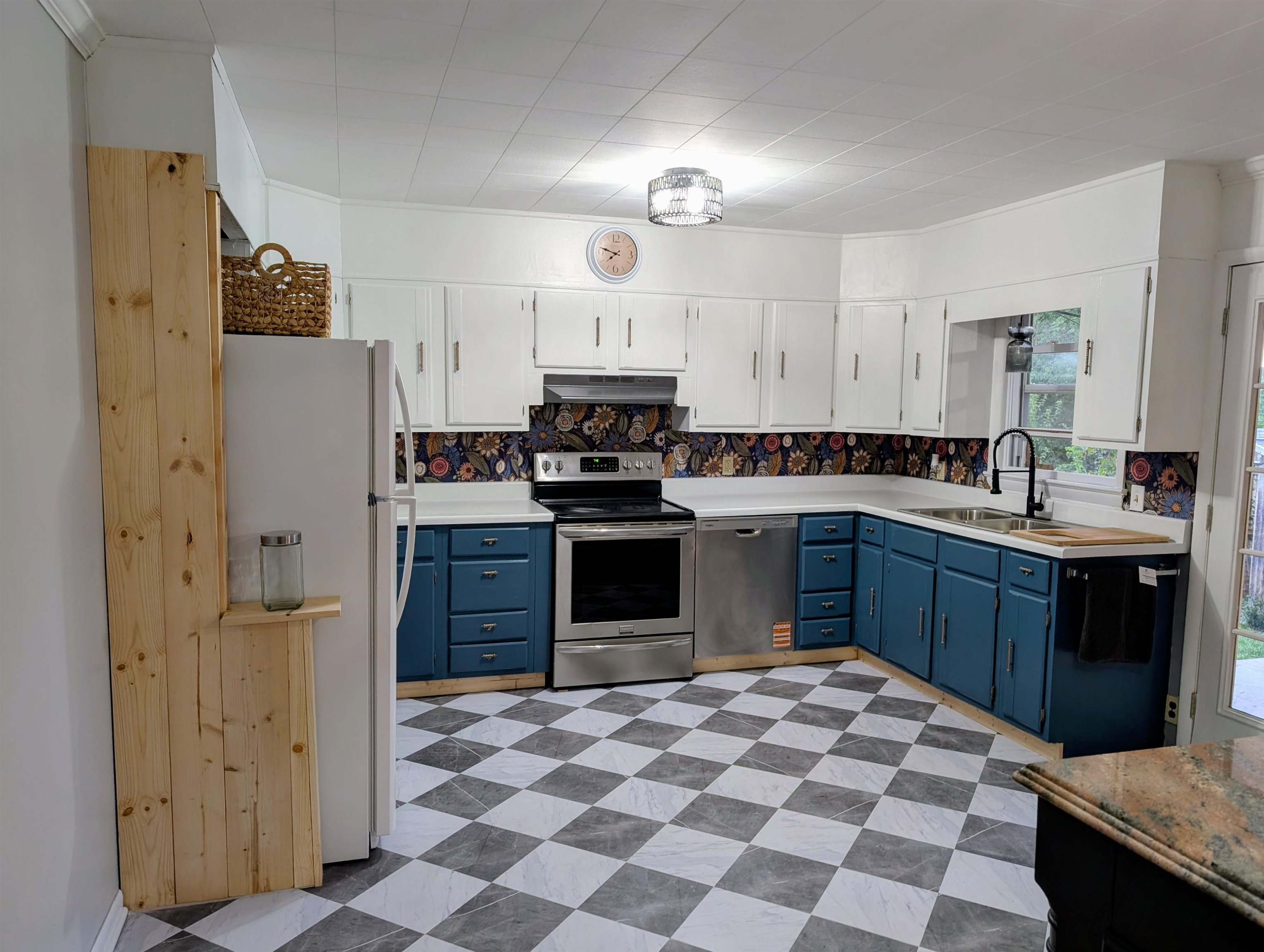 49 KINGSTOWN LN, HOT SPRINGS, Virginia 24445, 3 Bedrooms Bedrooms, ,2 BathroomsBathrooms,Residential,King,49 KINGSTOWN LN,667597 MLS # 667597