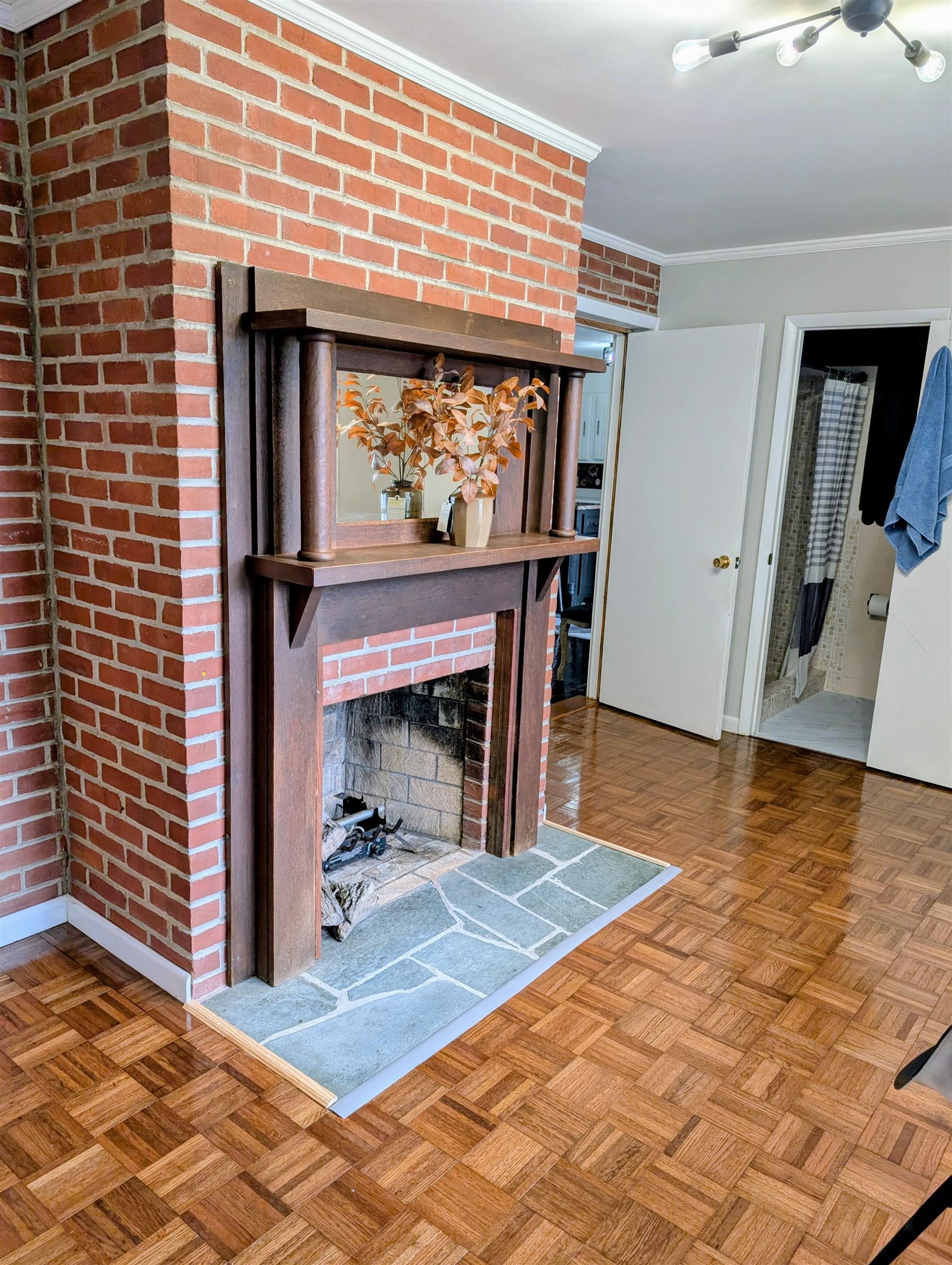 49 KINGSTOWN LN, HOT SPRINGS, Virginia 24445, 3 Bedrooms Bedrooms, ,2 BathroomsBathrooms,Residential,King,49 KINGSTOWN LN,667597 MLS # 667597