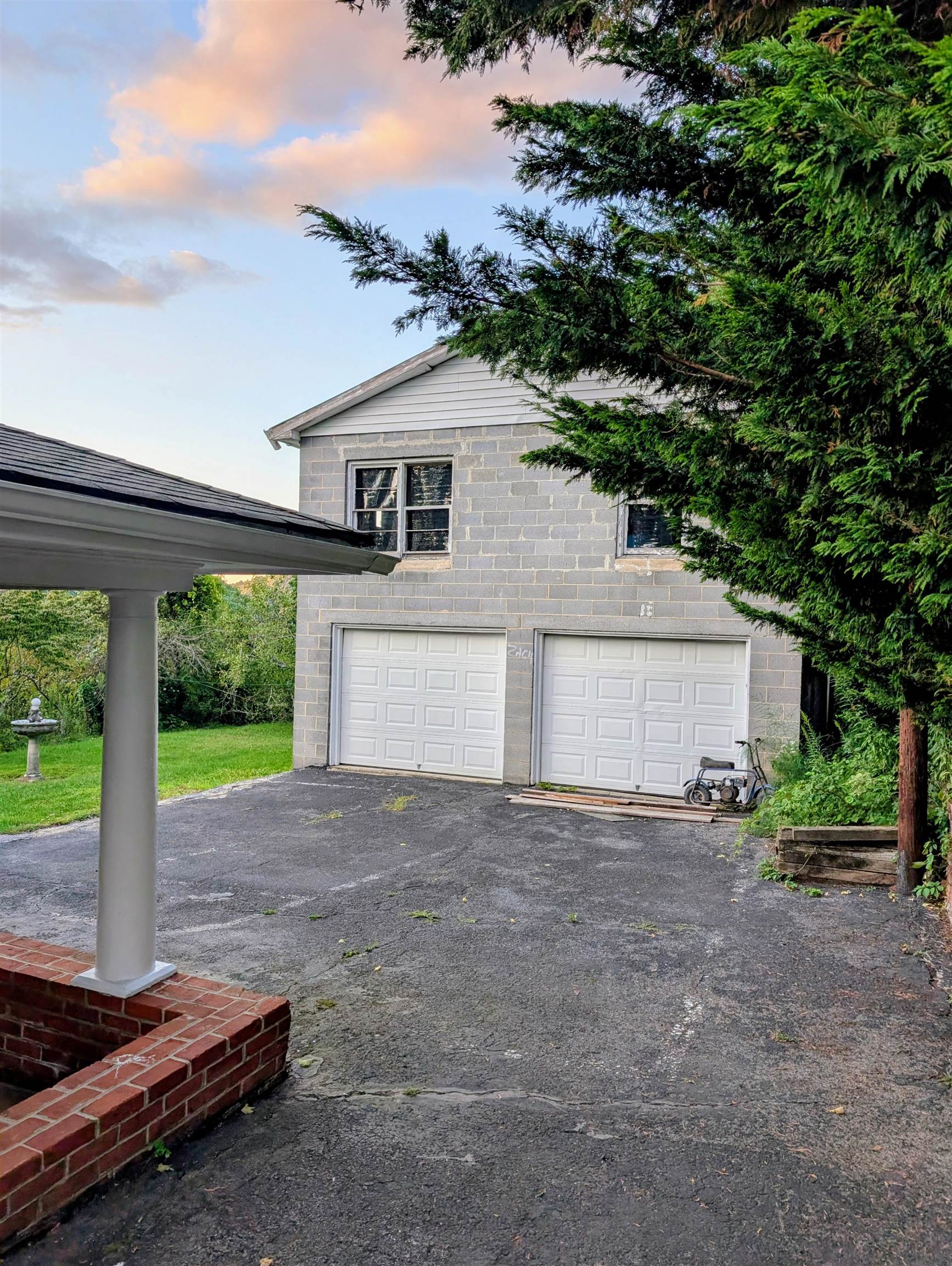 49 KINGSTOWN LN, HOT SPRINGS, Virginia 24445, 3 Bedrooms Bedrooms, ,2 BathroomsBathrooms,Residential,King,49 KINGSTOWN LN,667597 MLS # 667597