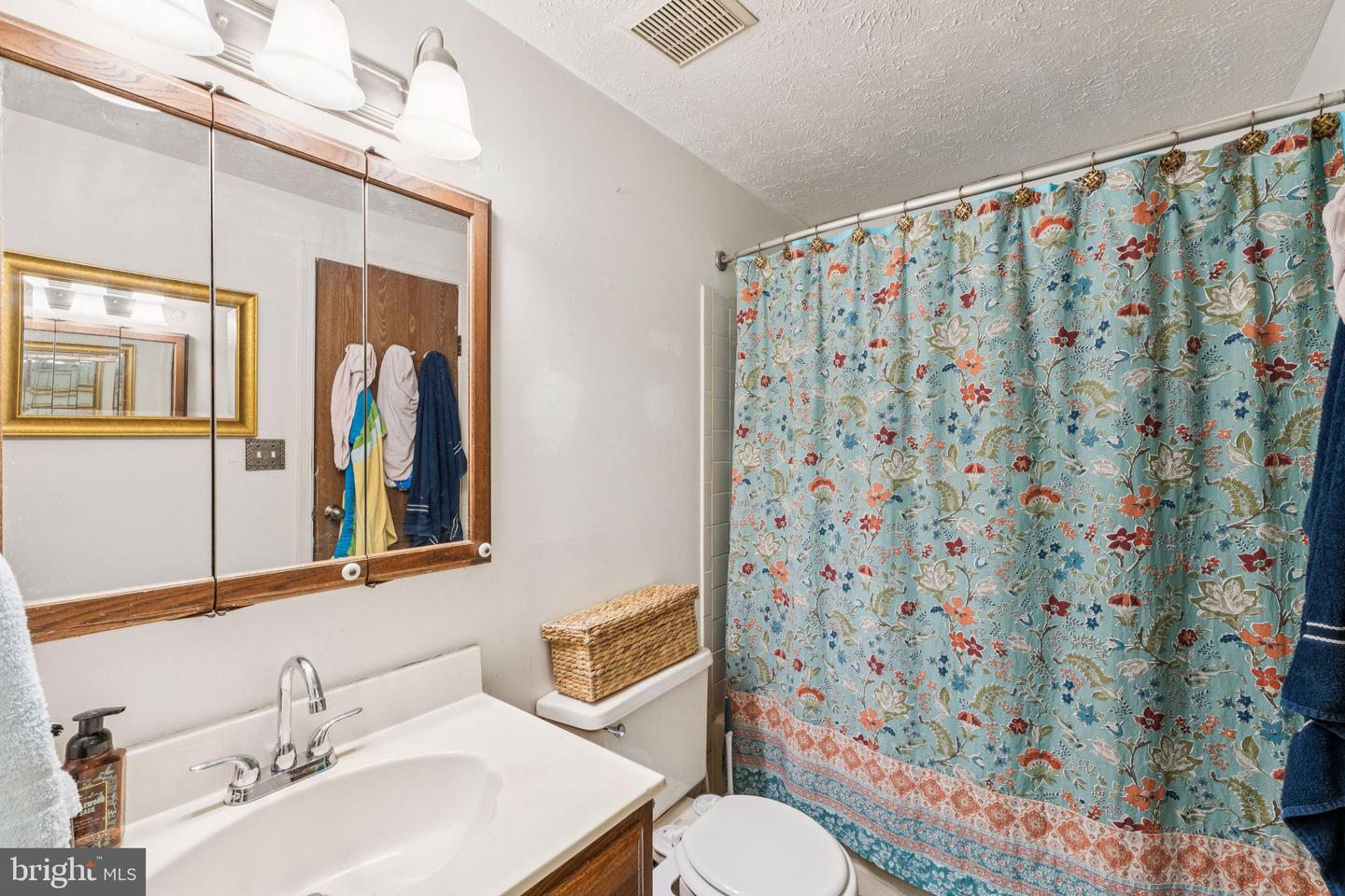 9022 NEW BRITAIN CIR, MANASSAS, Virginia 20110, 3 Bedrooms Bedrooms, 9 Rooms Rooms,2 BathroomsBathrooms,Residential,For sale,9022 NEW BRITAIN CIR,VAMN2009328 MLS # VAMN2009328 9022 NEW BRITAIN CIR, MANASSAS, Virginia 20110, 3 Bedrooms Bedrooms, 9 Rooms Rooms,2 BathroomsBathrooms,Residential,For sale,9022 NEW BRITAIN CIR,VAMN2009328 MLS # VAMN2009328