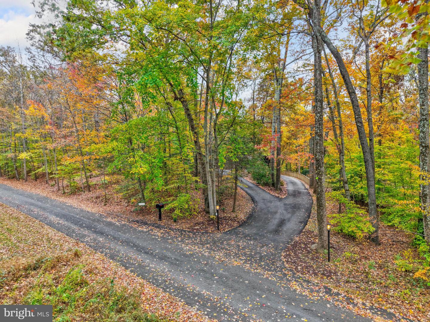 6812 GLENCOVE DR, CLIFTON, Virginia 20124, 4 Bedrooms Bedrooms, ,3 BathroomsBathrooms,Residential,For sale,6812 GLENCOVE DR,VAFX2267216 MLS # VAFX2267216 6812 GLENCOVE DR, CLIFTON, Virginia 20124, 4 Bedrooms Bedrooms, ,3 BathroomsBathrooms,Residential,For sale,6812 GLENCOVE DR,VAFX2267216 MLS # VAFX2267216