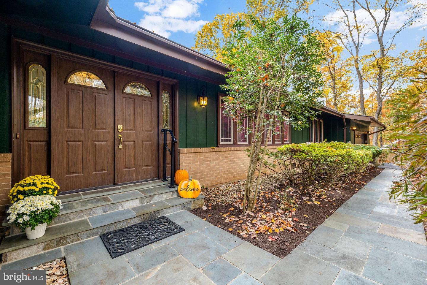 6812 GLENCOVE DR, CLIFTON, Virginia 20124, 4 Bedrooms Bedrooms, ,3 BathroomsBathrooms,Residential,For sale,6812 GLENCOVE DR,VAFX2267216 MLS # VAFX2267216 6812 GLENCOVE DR, CLIFTON, Virginia 20124, 4 Bedrooms Bedrooms, ,3 BathroomsBathrooms,Residential,For sale,6812 GLENCOVE DR,VAFX2267216 MLS # VAFX2267216