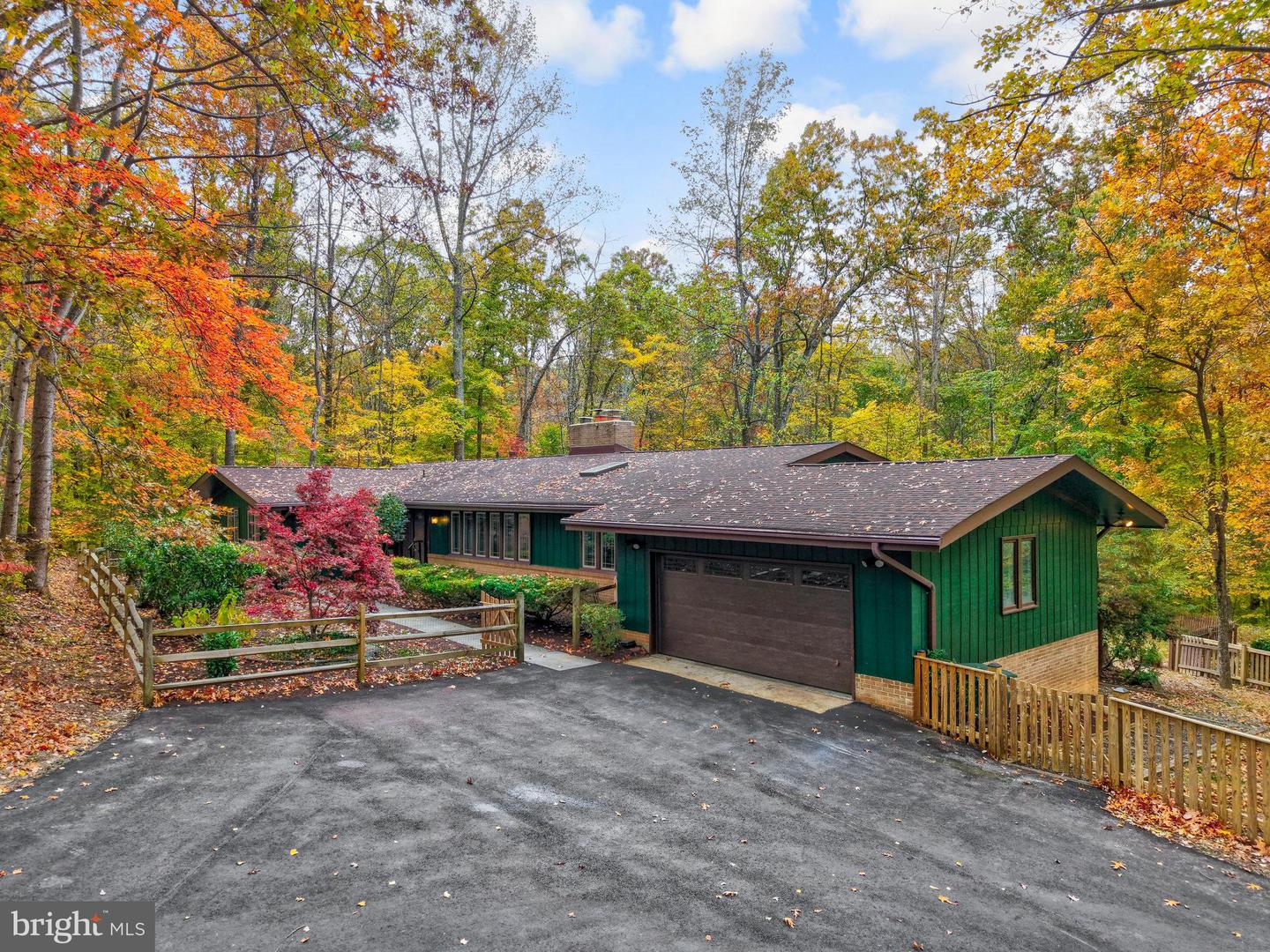 6812 GLENCOVE DR, CLIFTON, Virginia 20124, 4 Bedrooms Bedrooms, ,3 BathroomsBathrooms,Residential,For sale,6812 GLENCOVE DR,VAFX2267216 MLS # VAFX2267216 6812 GLENCOVE DR, CLIFTON, Virginia 20124, 4 Bedrooms Bedrooms, ,3 BathroomsBathrooms,Residential,For sale,6812 GLENCOVE DR,VAFX2267216 MLS # VAFX2267216