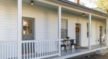 115 S JEFFERSON ST, STAUNTON, Virginia 24401, 2 Bedrooms Bedrooms, ,1 BathroomBathrooms,Residential,115 S JEFFERSON ST,670117 MLS # 670117