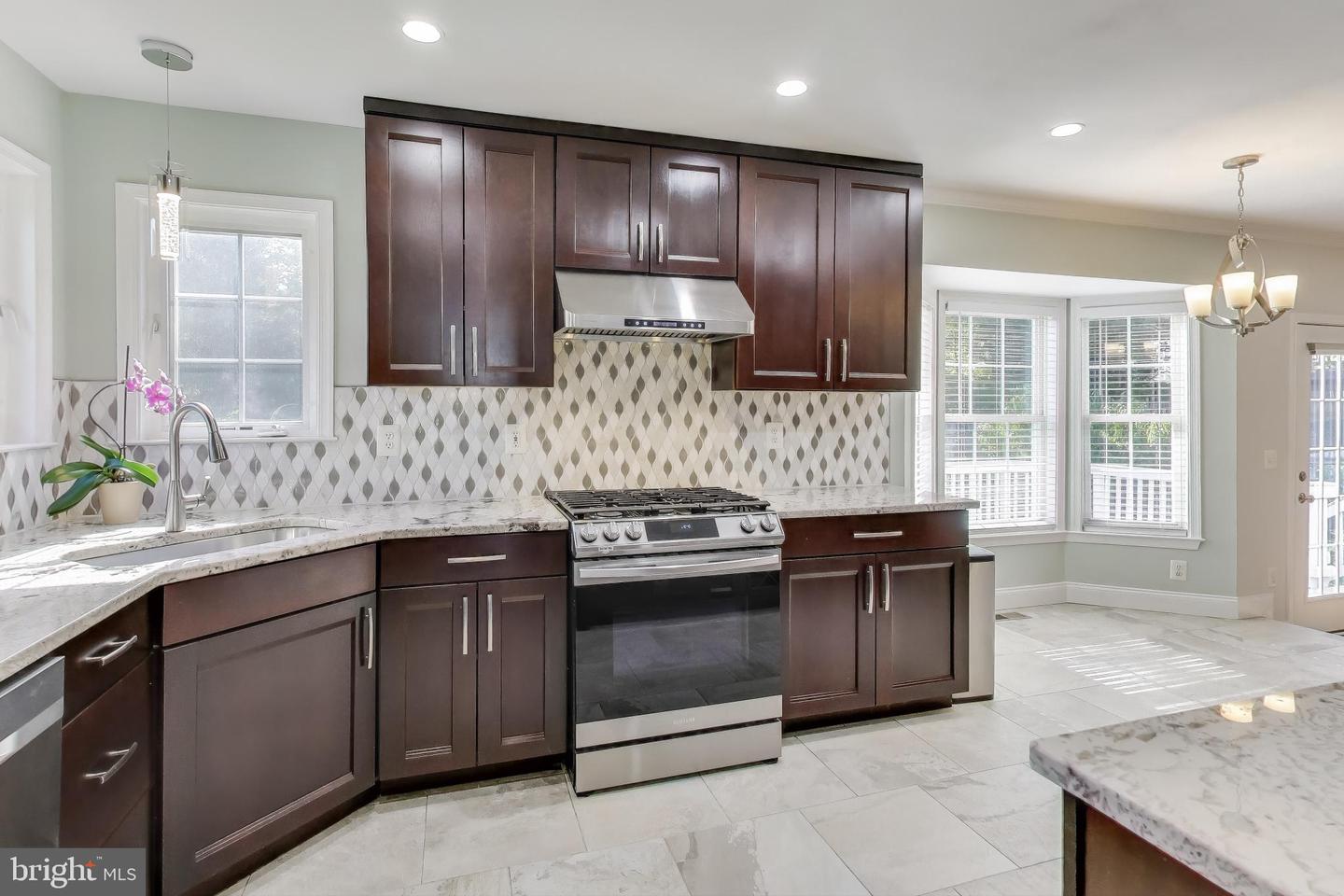 5337 BOX TURTLE CT, WOODBRIDGE, Virginia 22193, 5 Bedrooms Bedrooms, ,3 BathroomsBathrooms,Residential,For sale,5337 BOX TURTLE CT,VAPW2104632 MLS # VAPW2104632 5337 BOX TURTLE CT, WOODBRIDGE, Virginia 22193, 5 Bedrooms Bedrooms, ,3 BathroomsBathrooms,Residential,For sale,5337 BOX TURTLE CT,VAPW2104632 MLS # VAPW2104632