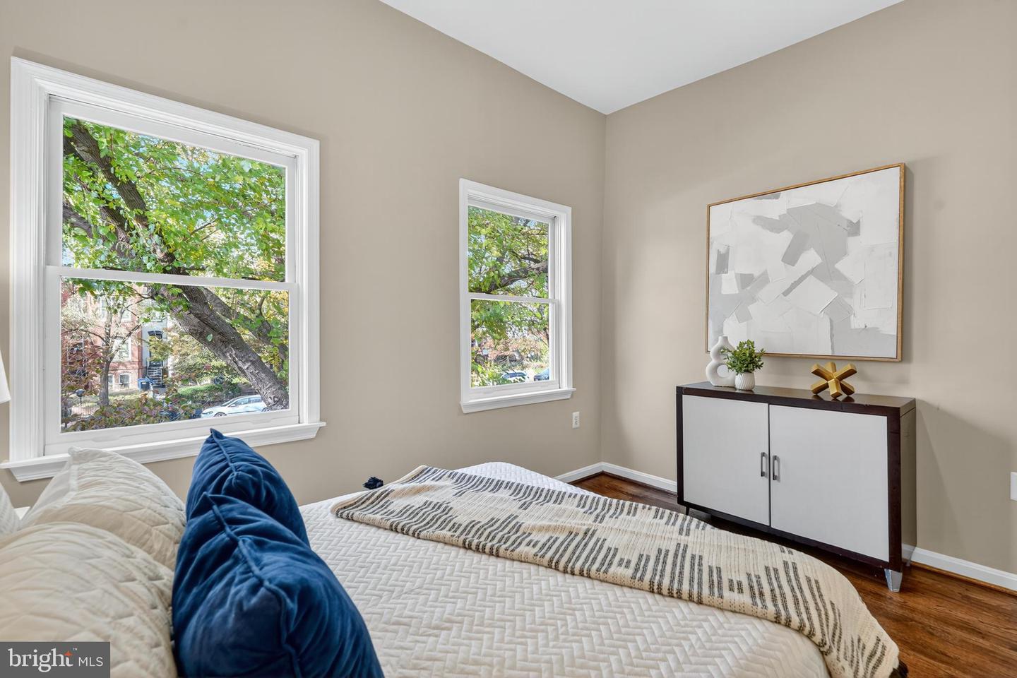 1019 SOUTH CAROLINA AVE SE, WASHINGTON, District Of Columbia 20003, 2 Bedrooms Bedrooms, ,1 BathroomBathrooms,Residential,For sale,1019 SOUTH CAROLINA AVE SE,DCDC2224318 MLS # DCDC2224318 1019 SOUTH CAROLINA AVE SE, WASHINGTON, District Of Columbia 20003, 2 Bedrooms Bedrooms, ,1 BathroomBathrooms,Residential,For sale,1019 SOUTH CAROLINA AVE SE,DCDC2224318 MLS # DCDC2224318