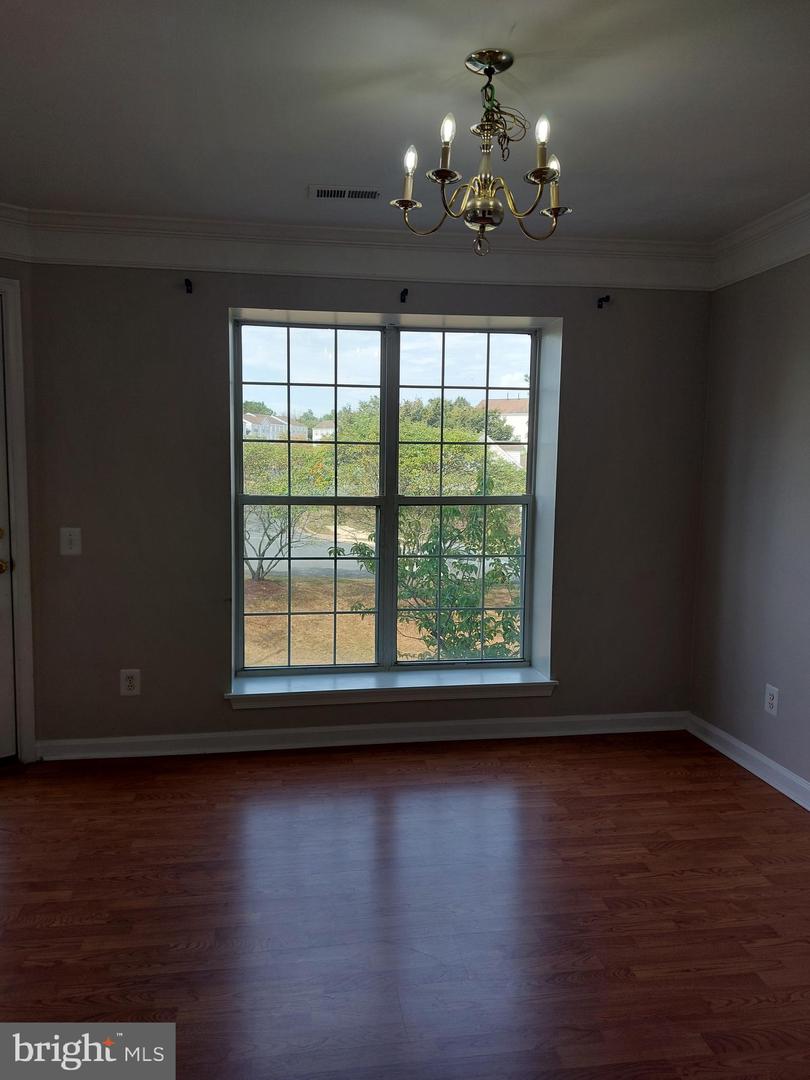 46893 EATON TER #300, STERLING, Virginia 20164, 2 Bedrooms Bedrooms, ,1 BathroomBathrooms,Residential,For sale,46893 EATON TER #300,VALO2108000 MLS # VALO2108000