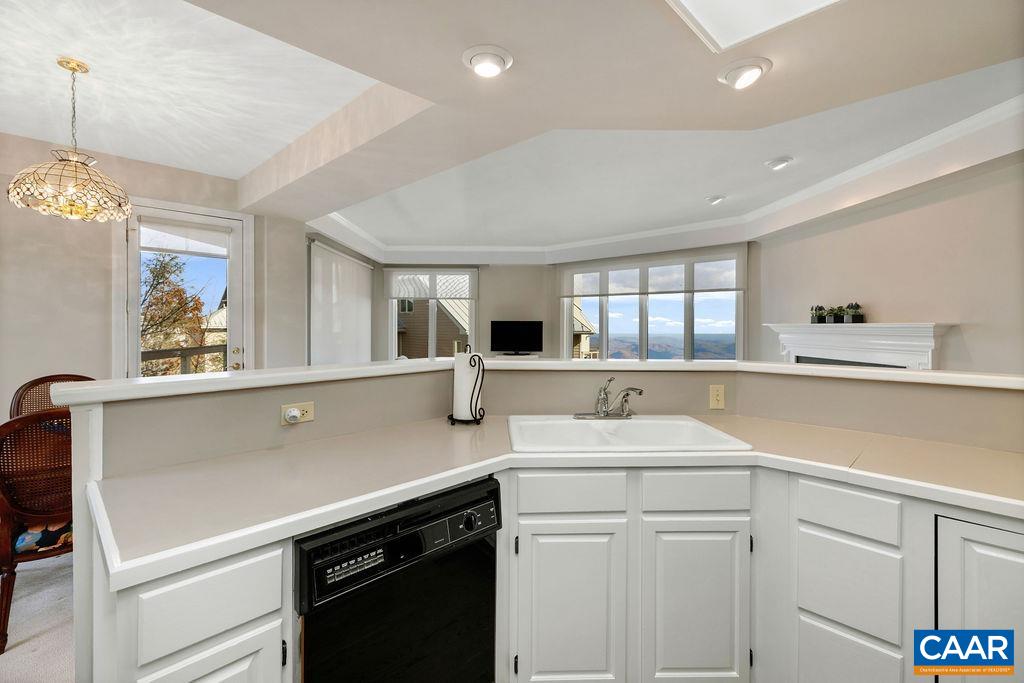 1817 HIGH RIDGE CT CONDOS, ROSELAND, Virginia 22967, 3 Bedrooms Bedrooms, ,3 BathroomsBathrooms,Residential,1817 HIGH RIDGE CT CONDOS,670800 MLS # 670800 1817 HIGH RIDGE CT CONDOS, ROSELAND, Virginia 22967, 3 Bedrooms Bedrooms, ,3 BathroomsBathrooms,Residential,1817 HIGH RIDGE CT CONDOS,670800 MLS # 670800