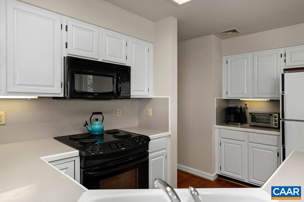 1817 HIGH RIDGE CT CONDOS, ROSELAND, Virginia 22967, 3 Bedrooms Bedrooms, ,3 BathroomsBathrooms,Residential,1817 HIGH RIDGE CT CONDOS,670800 MLS # 670800 1817 HIGH RIDGE CT CONDOS, ROSELAND, Virginia 22967, 3 Bedrooms Bedrooms, ,3 BathroomsBathrooms,Residential,1817 HIGH RIDGE CT CONDOS,670800 MLS # 670800