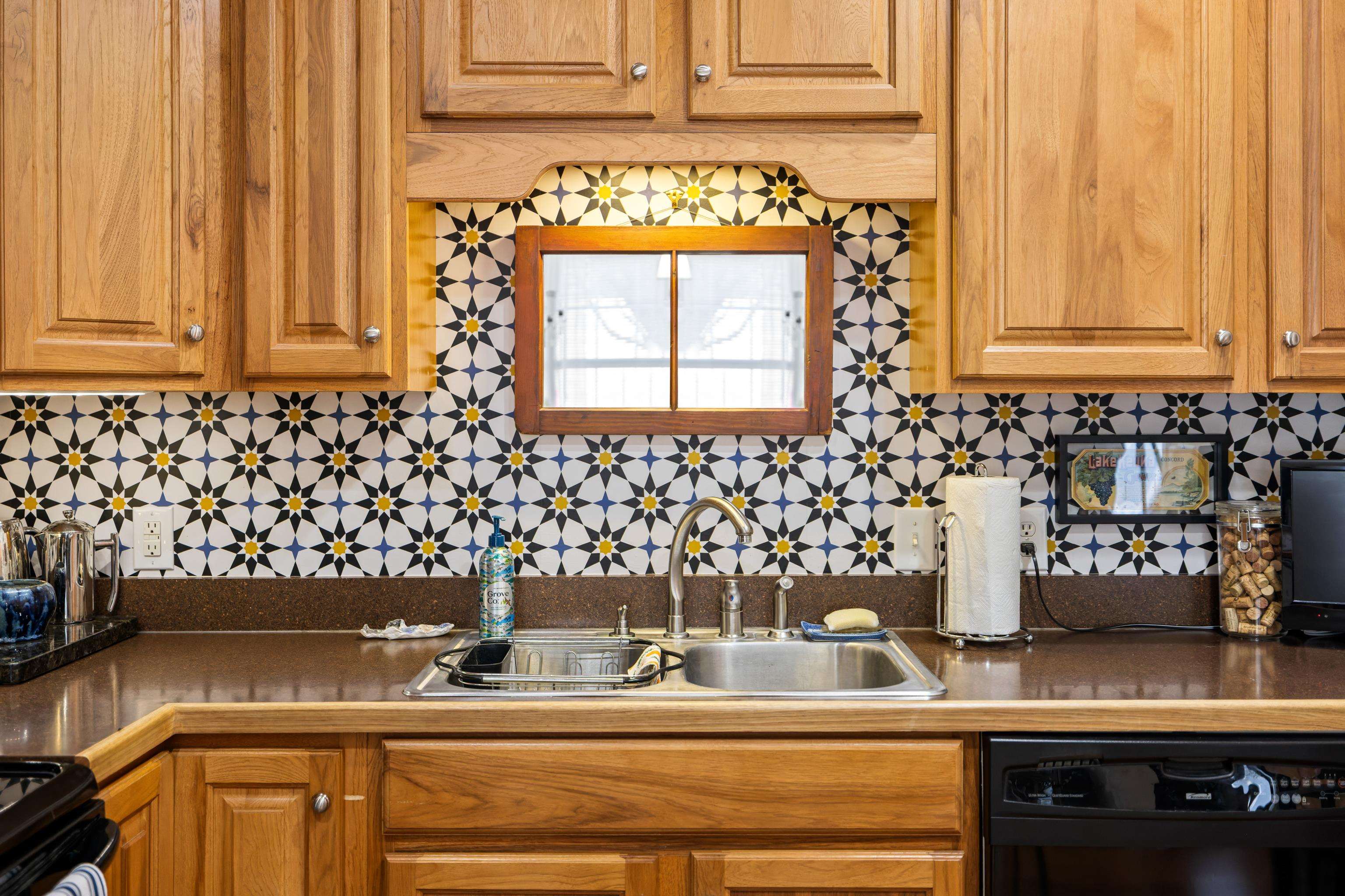 110 COLLINSWOOD DR, STAUNTON, Virginia 24401, 4 Bedrooms Bedrooms, ,2 BathroomsBathrooms,Residential,110 COLLINSWOOD DR,670802 MLS # 670802