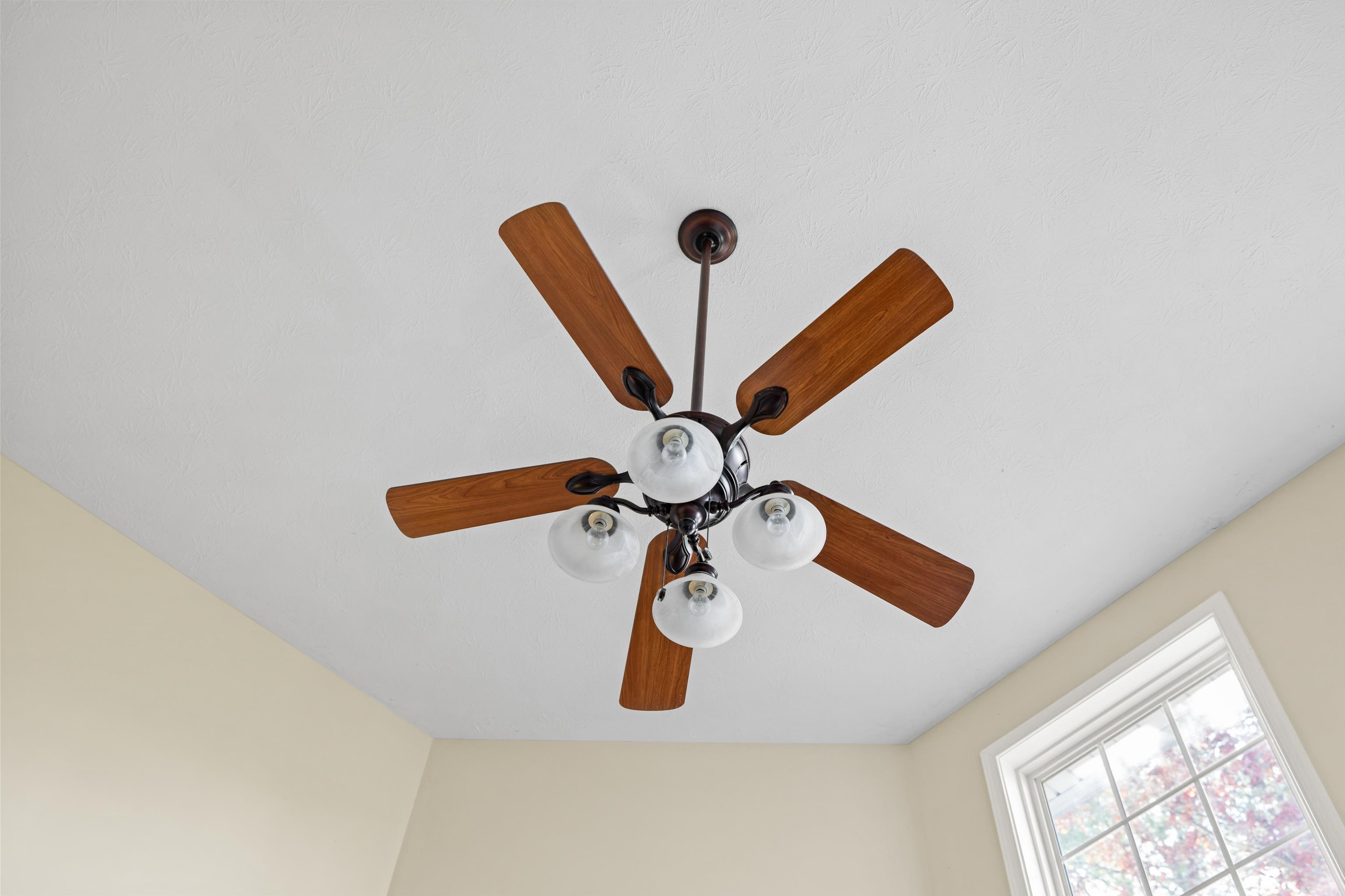 110 COLLINSWOOD DR, STAUNTON, Virginia 24401, 4 Bedrooms Bedrooms, ,2 BathroomsBathrooms,Residential,110 COLLINSWOOD DR,670802 MLS # 670802