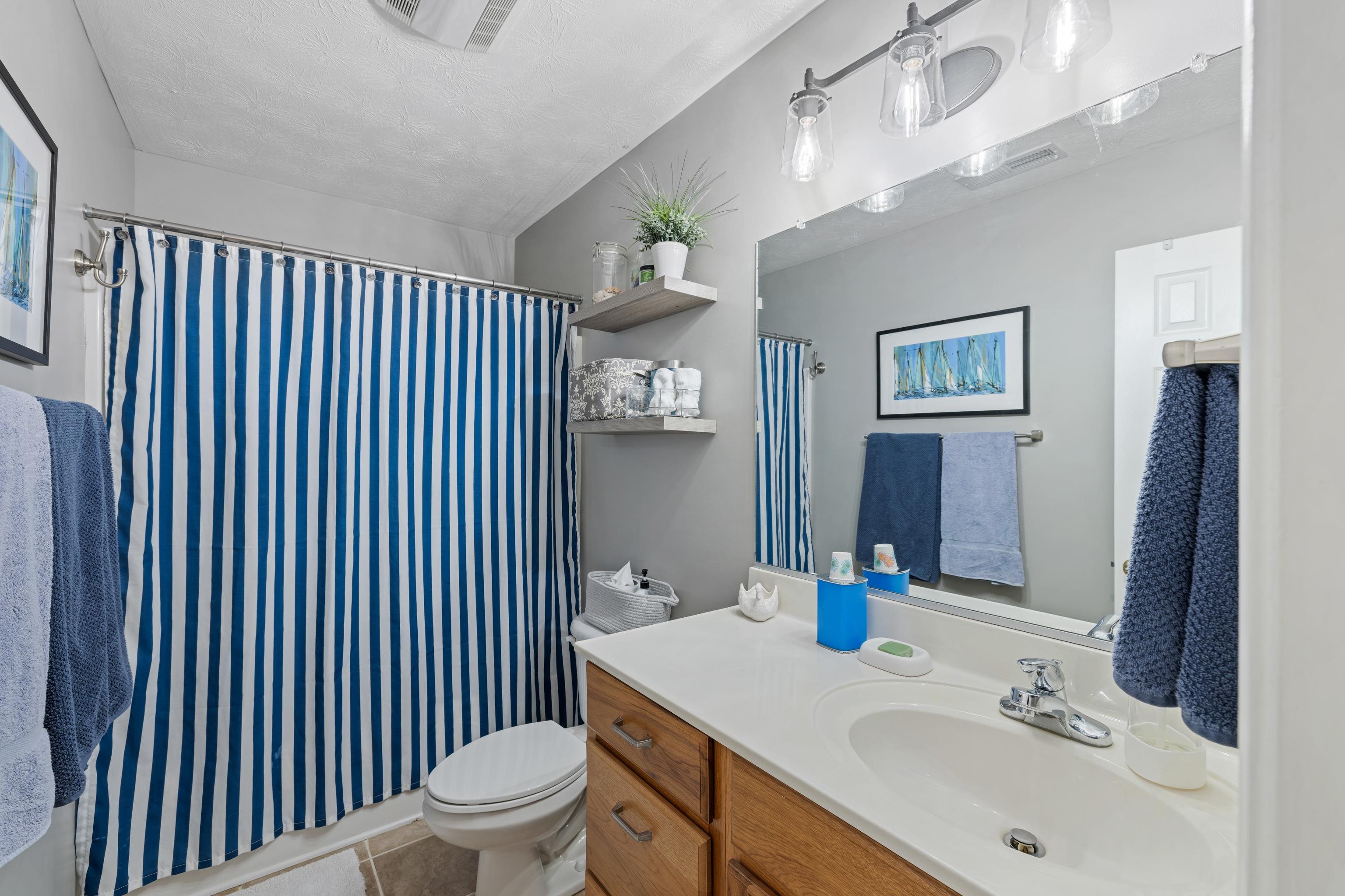 110 COLLINSWOOD DR, STAUNTON, Virginia 24401, 4 Bedrooms Bedrooms, ,2 BathroomsBathrooms,Residential,110 COLLINSWOOD DR,670802 MLS # 670802