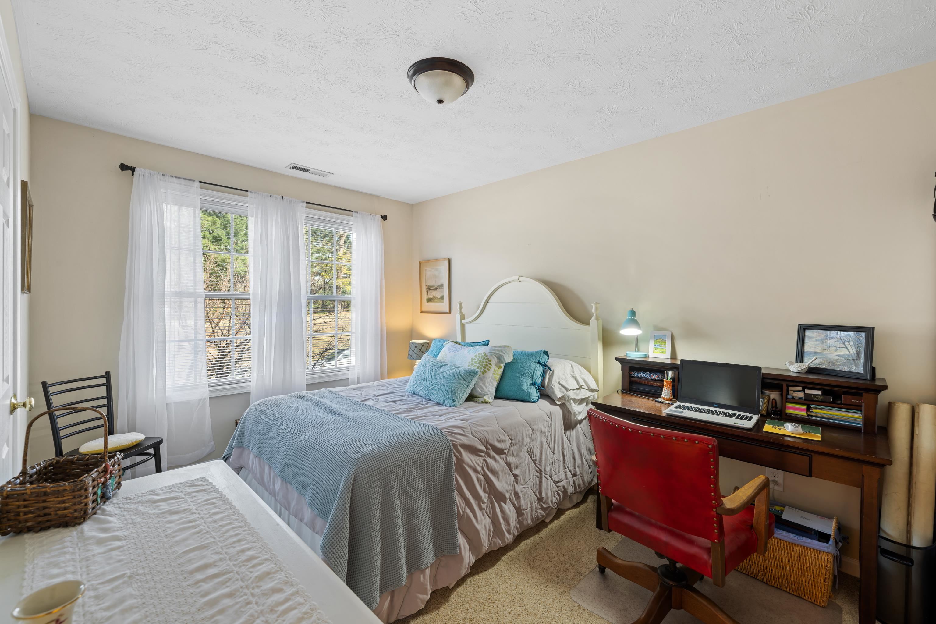 110 COLLINSWOOD DR, STAUNTON, Virginia 24401, 4 Bedrooms Bedrooms, ,2 BathroomsBathrooms,Residential,110 COLLINSWOOD DR,670802 MLS # 670802