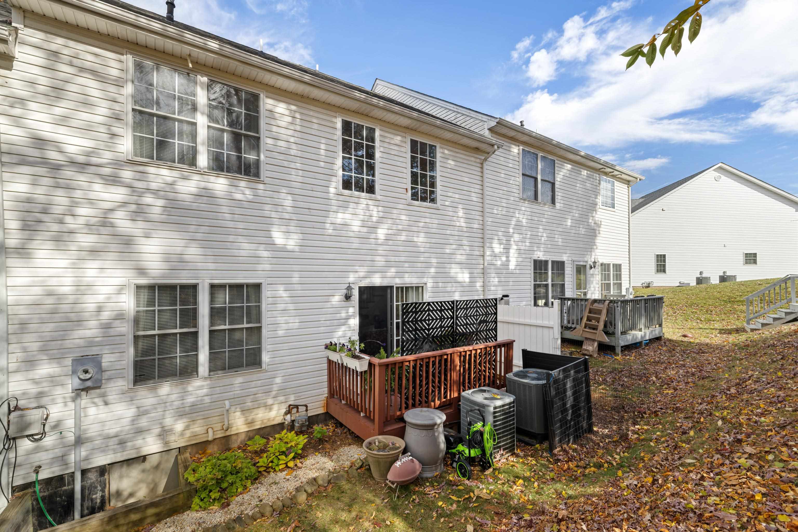 110 COLLINSWOOD DR, STAUNTON, Virginia 24401, 4 Bedrooms Bedrooms, ,2 BathroomsBathrooms,Residential,110 COLLINSWOOD DR,670802 MLS # 670802