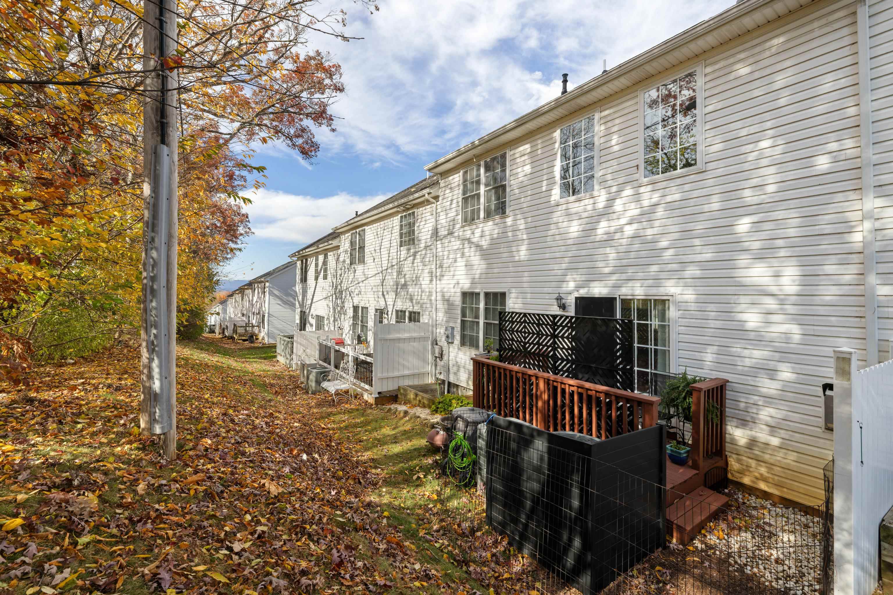 110 COLLINSWOOD DR, STAUNTON, Virginia 24401, 4 Bedrooms Bedrooms, ,2 BathroomsBathrooms,Residential,110 COLLINSWOOD DR,670802 MLS # 670802