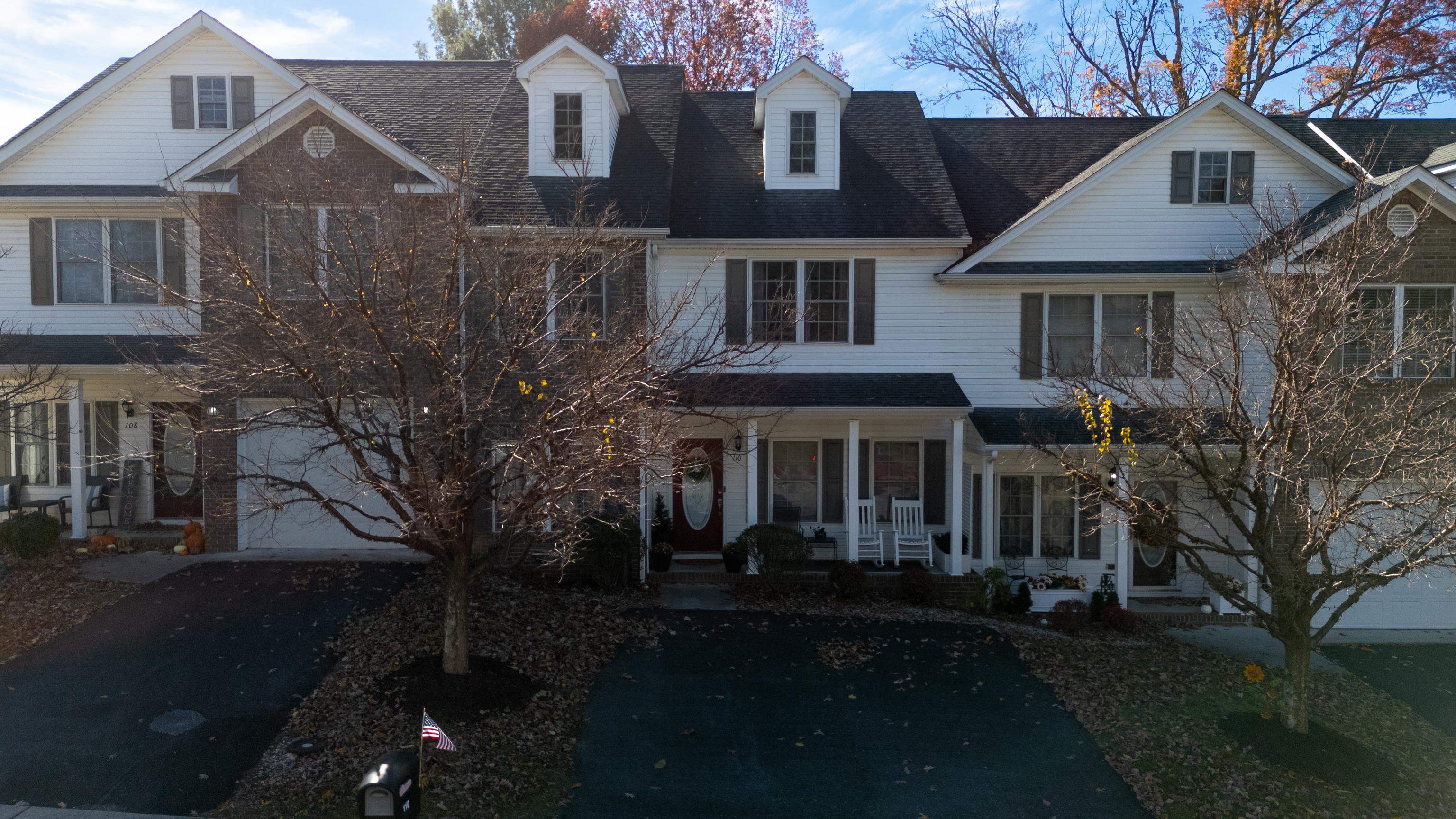 110 COLLINSWOOD DR, STAUNTON, Virginia 24401, 4 Bedrooms Bedrooms, ,2 BathroomsBathrooms,Residential,110 COLLINSWOOD DR,670802 MLS # 670802