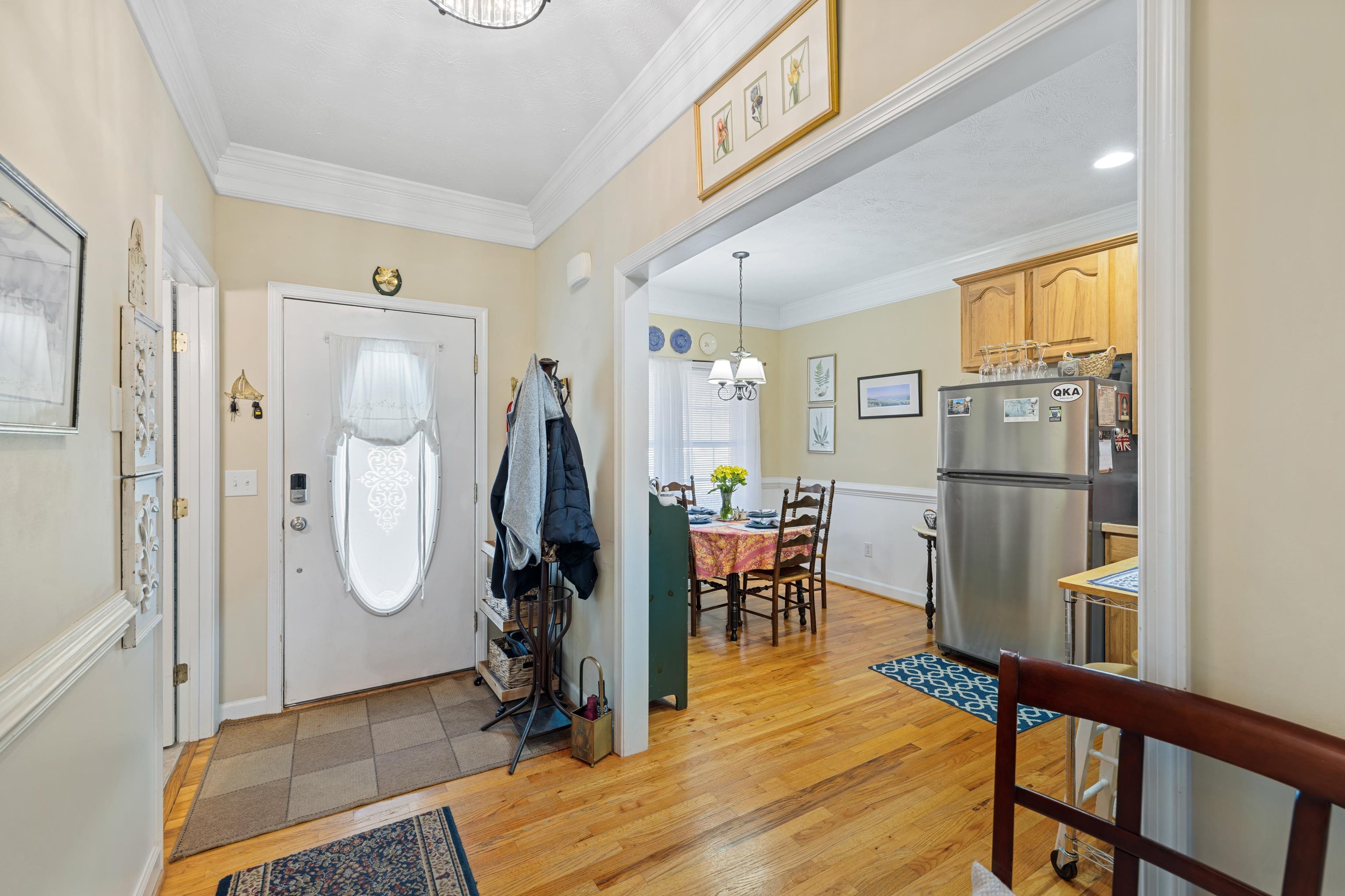 110 COLLINSWOOD DR, STAUNTON, Virginia 24401, 4 Bedrooms Bedrooms, ,2 BathroomsBathrooms,Residential,110 COLLINSWOOD DR,670802 MLS # 670802