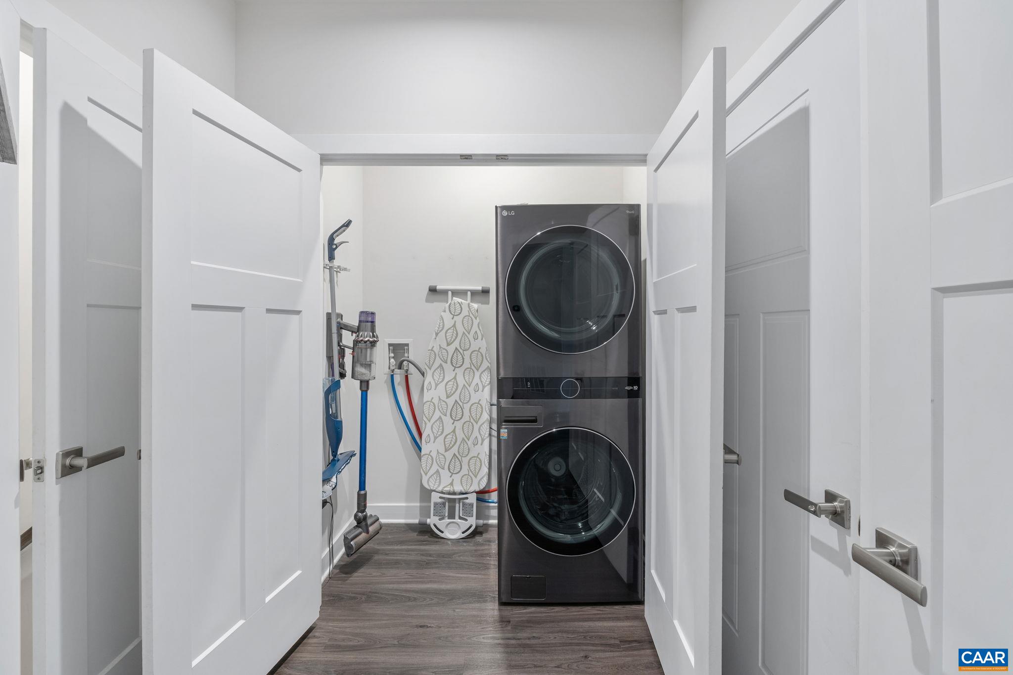 1395 DELPHI LN, CHARLOTTESVILLE, Virginia 22911, 2 Bedrooms Bedrooms, ,3 BathroomsBathrooms,Residential,1395 DELPHI LN,670805 MLS # 670805