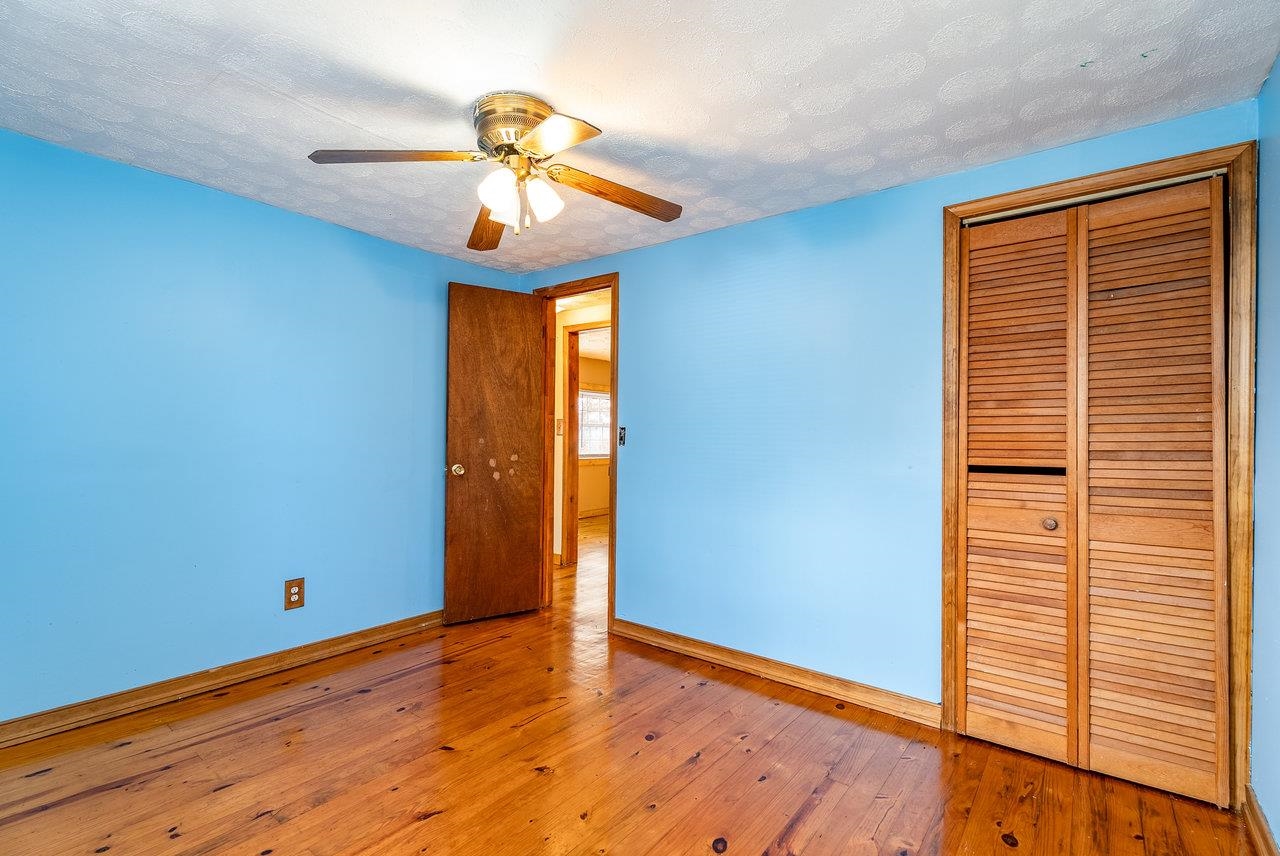 482 SANGERS LN, STAUNTON, Virginia 24401, 3 Bedrooms Bedrooms, ,1 BathroomBathrooms,Residential,482 SANGERS LN,670806 MLS # 670806