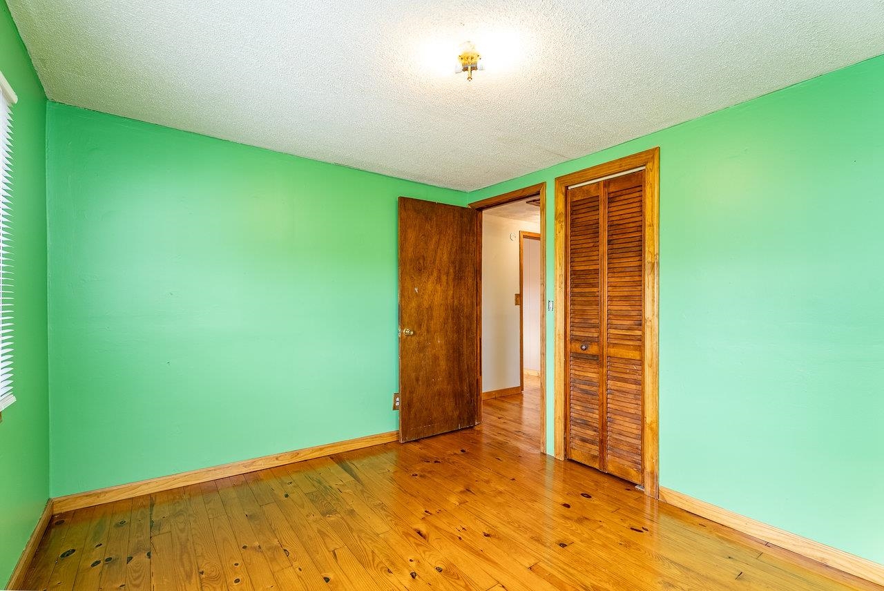 482 SANGERS LN, STAUNTON, Virginia 24401, 3 Bedrooms Bedrooms, ,1 BathroomBathrooms,Residential,482 SANGERS LN,670806 MLS # 670806