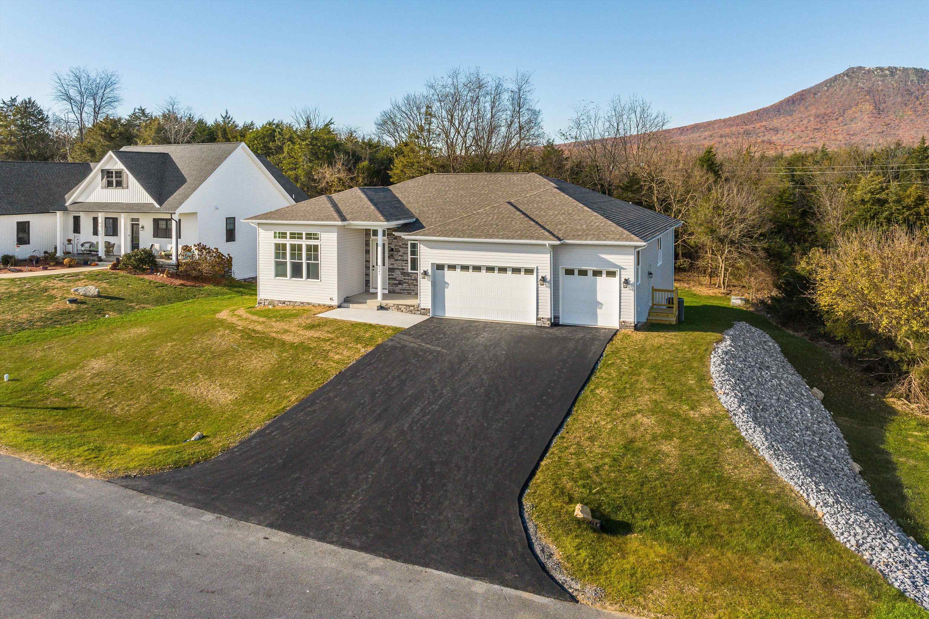 8341 ROCK CREEK RD, MCGAHEYSVILLE, Virginia 22840, 5 Bedrooms Bedrooms, ,3 BathroomsBathrooms,Residential,Litten 0178,8341 ROCK CREEK RD,670808 MLS # 670808