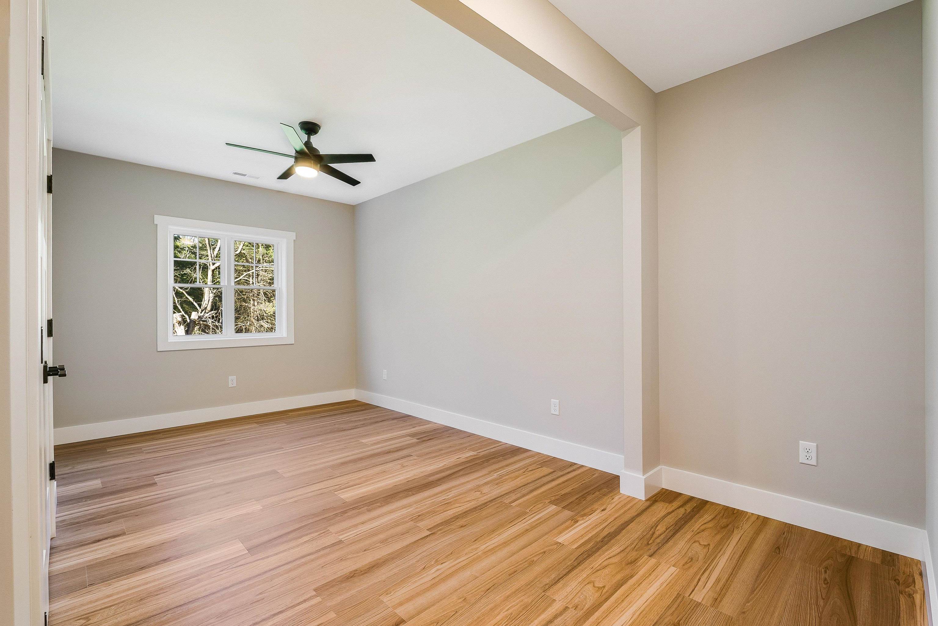 8341 ROCK CREEK RD, MCGAHEYSVILLE, Virginia 22840, 5 Bedrooms Bedrooms, ,3 BathroomsBathrooms,Residential,Litten 0178,8341 ROCK CREEK RD,670808 MLS # 670808