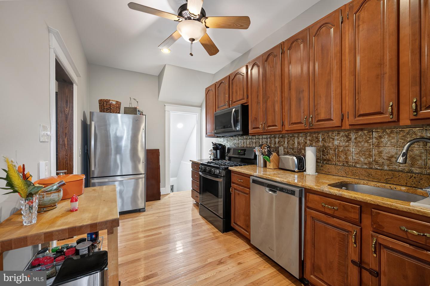 649 SOUTH CAROLINA AVE SE, WASHINGTON, District Of Columbia 20003, 5 Bedrooms Bedrooms, ,3 BathroomsBathrooms,Residential,For sale,649 SOUTH CAROLINA AVE SE,DCDC2225352 MLS # DCDC2225352 649 SOUTH CAROLINA AVE SE, WASHINGTON, District Of Columbia 20003, 5 Bedrooms Bedrooms, ,3 BathroomsBathrooms,Residential,For sale,649 SOUTH CAROLINA AVE SE,DCDC2225352 MLS # DCDC2225352