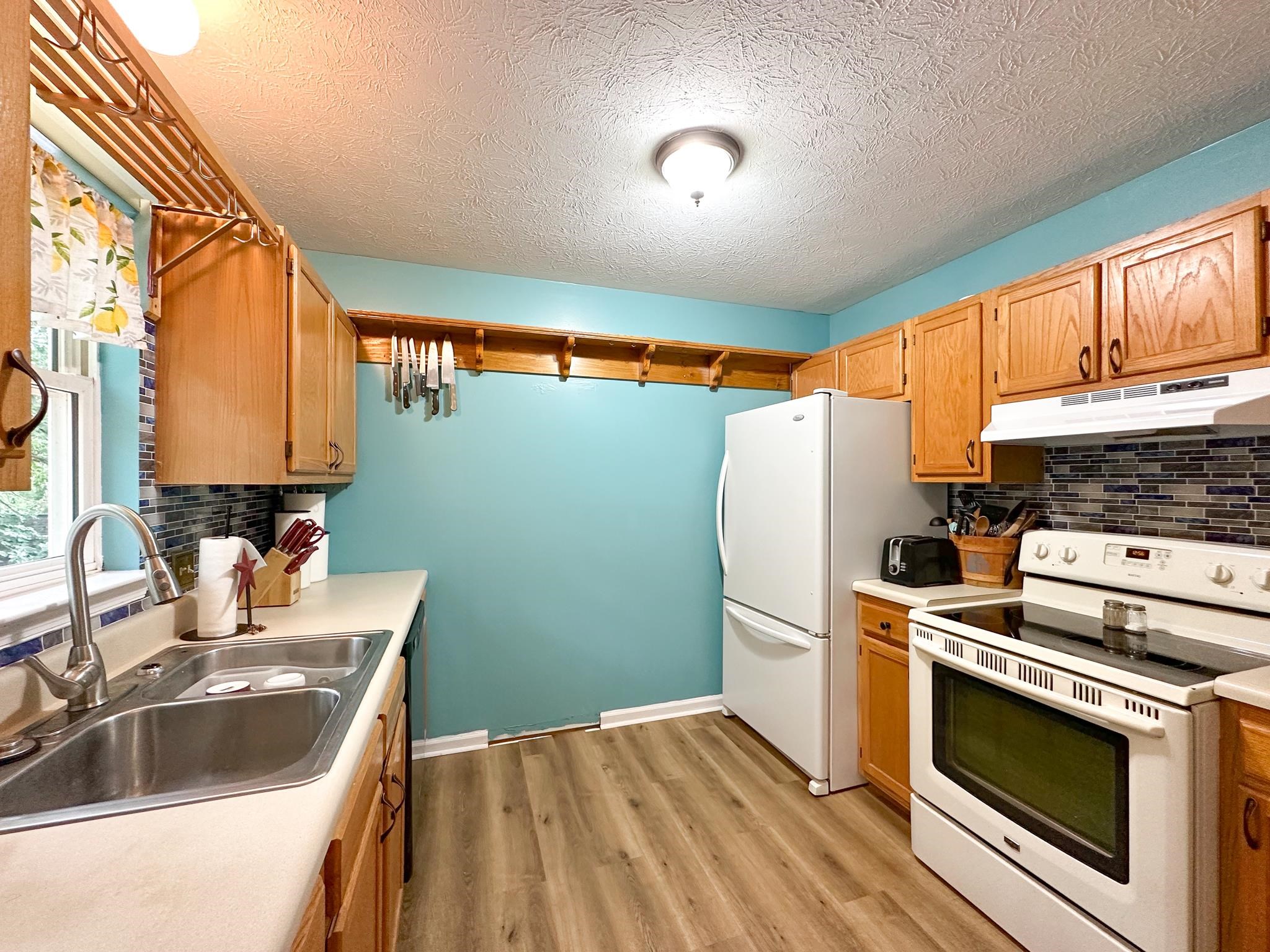 113 BROOKHOLLOW RD, CRAIGSVILLE, Virginia 24430, 2 Bedrooms Bedrooms, ,1 BathroomBathrooms,Residential,113 BROOKHOLLOW RD,670818 MLS # 670818 113 BROOKHOLLOW RD, CRAIGSVILLE, Virginia 24430, 2 Bedrooms Bedrooms, ,1 BathroomBathrooms,Residential,113 BROOKHOLLOW RD,670818 MLS # 670818